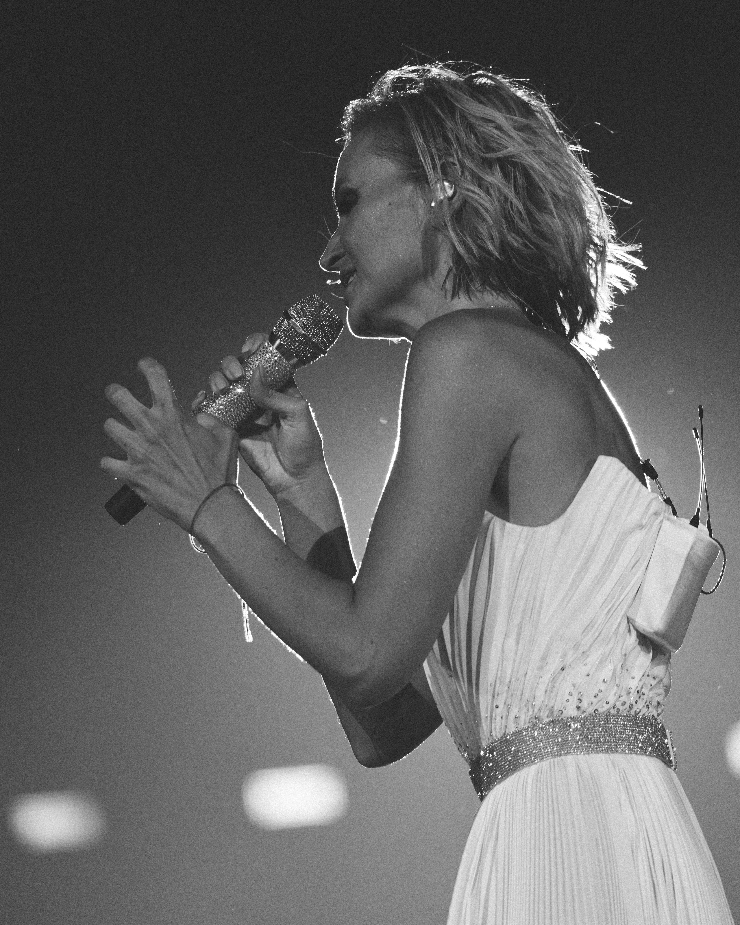 ПОЛИНА ГАГАРИНА В СК ЛУЖНИКАХ 29.06.24. Концертный и репортажный фотограф в Москве и Санкт-Петербурге Мария