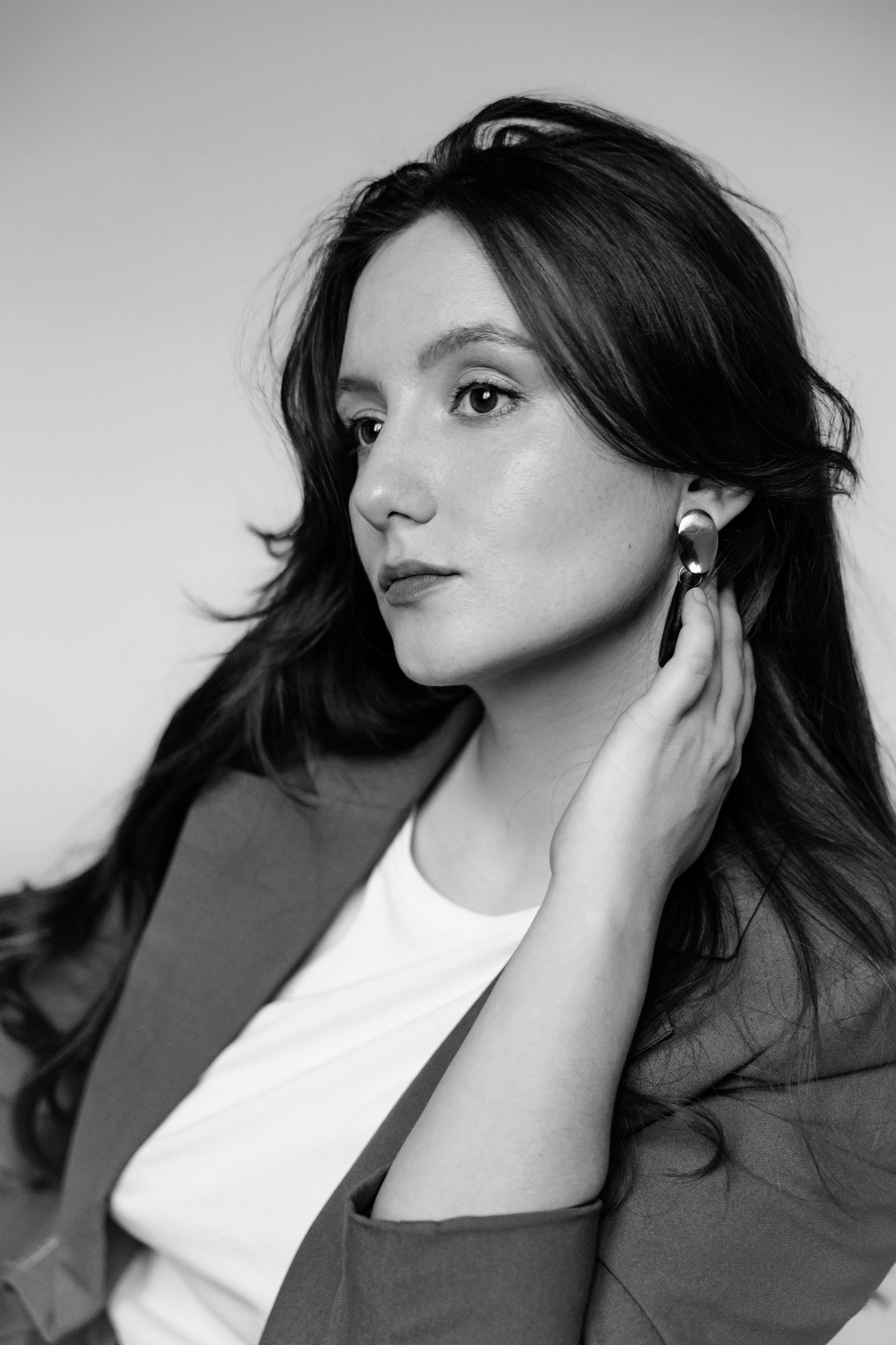 Женские студийные портреты для серт. Фотограф Анастасия Косюра