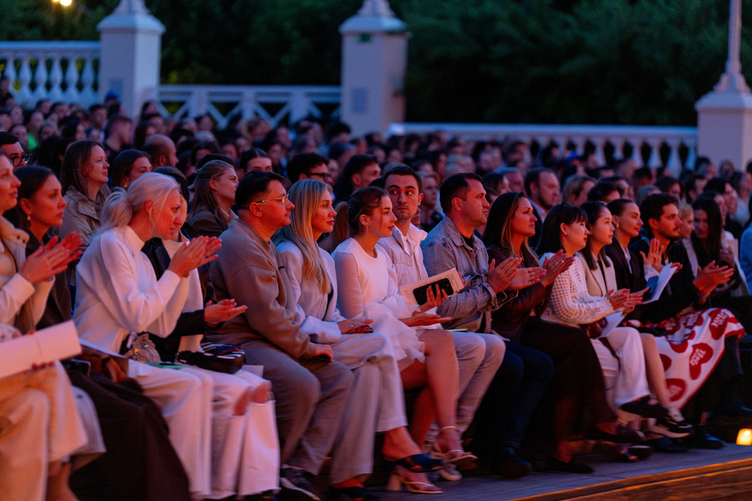 Симфонический оркестр Lumisfera при свечах. Фотограф Никита Комаров