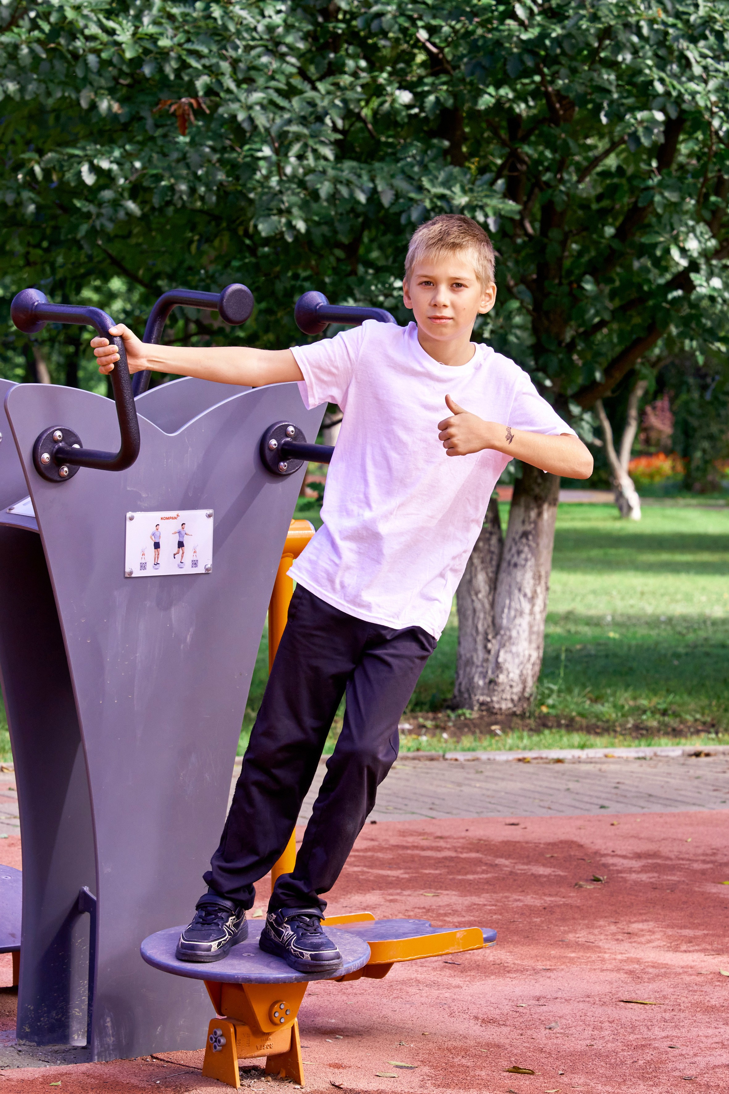 Съёмка в парке осенью. 4 класс. Childrenfoto.ru