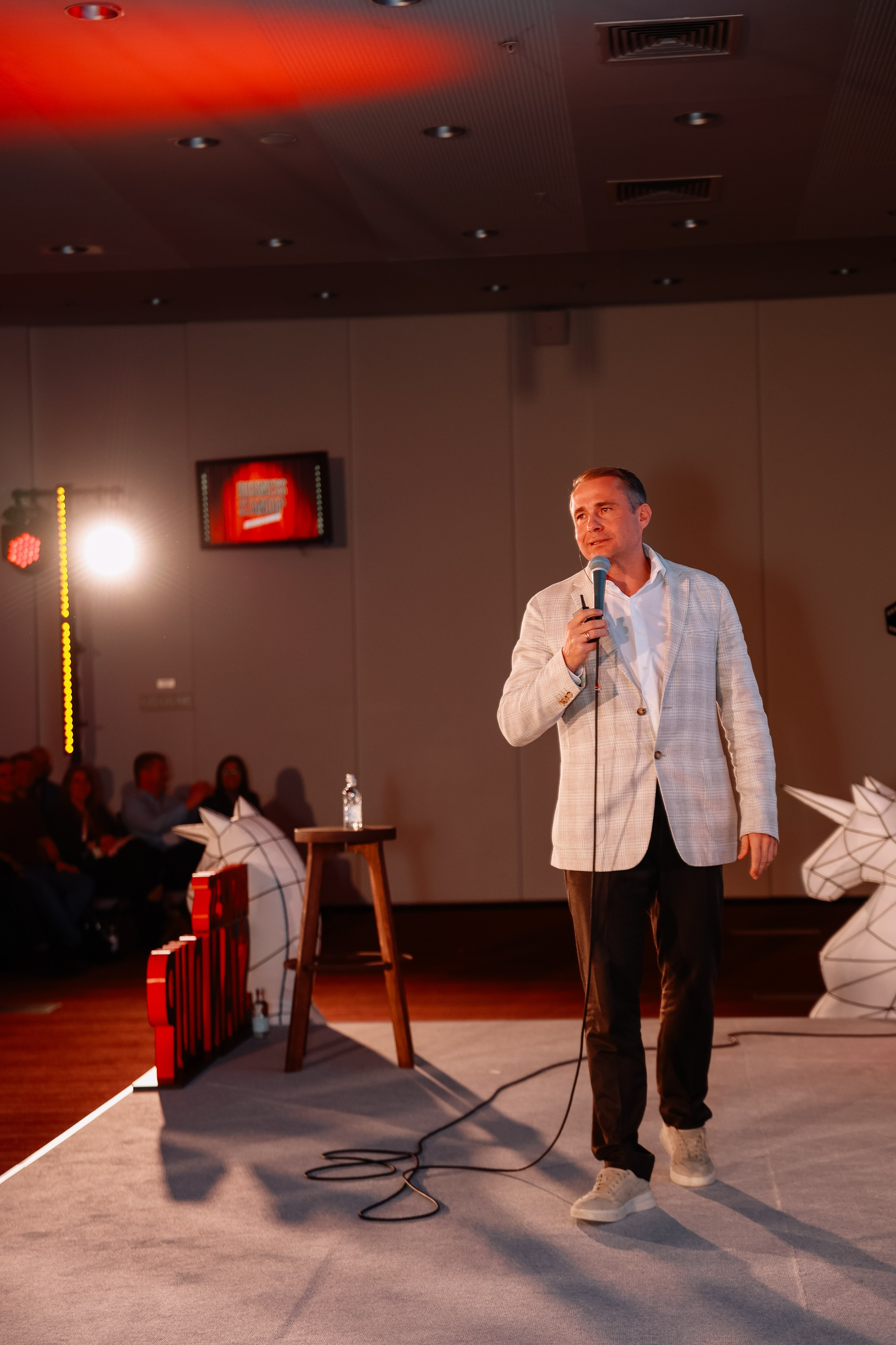 BUSNESS STANDUP с Оскаром Хартманном. Фотограф Юлия Мальцева