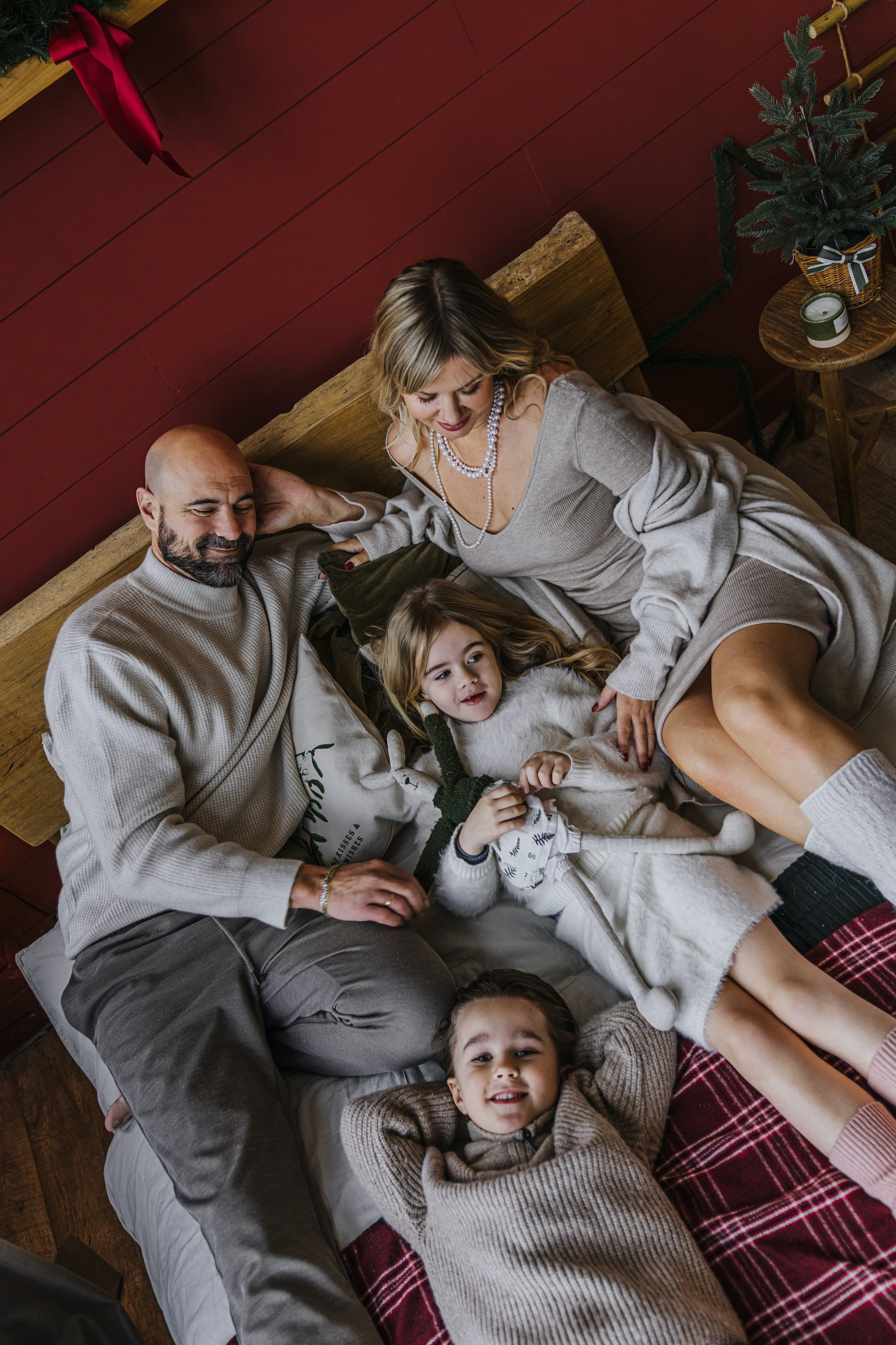 Лиза, Скарлетт, Винсент и Деннис. Минск, Рождество. Olga Modjaro