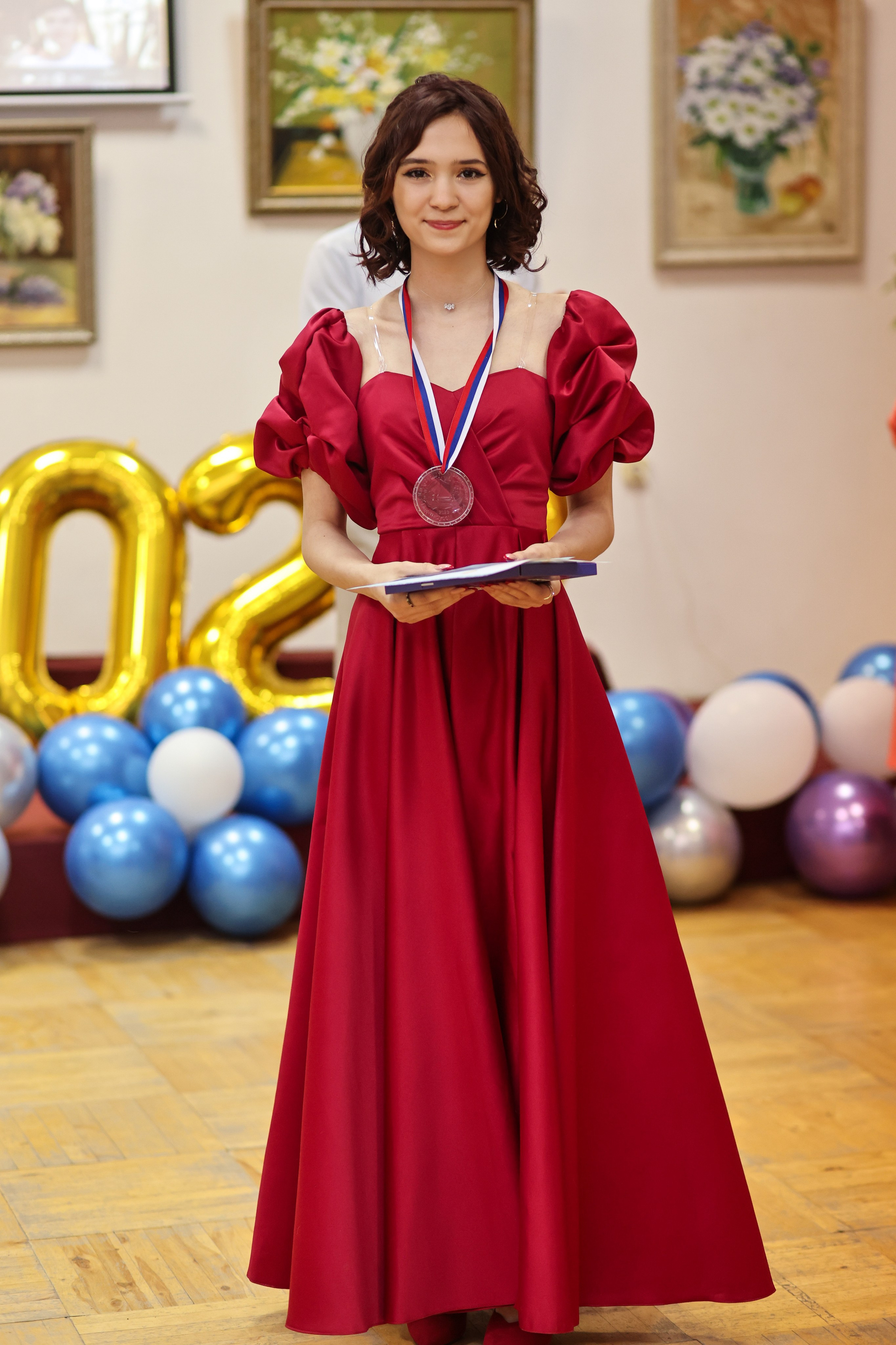 Вручение аттестатов. Школа № 7, выпускники 11 класса 2023 г. Студия выпускных альбомов Остров