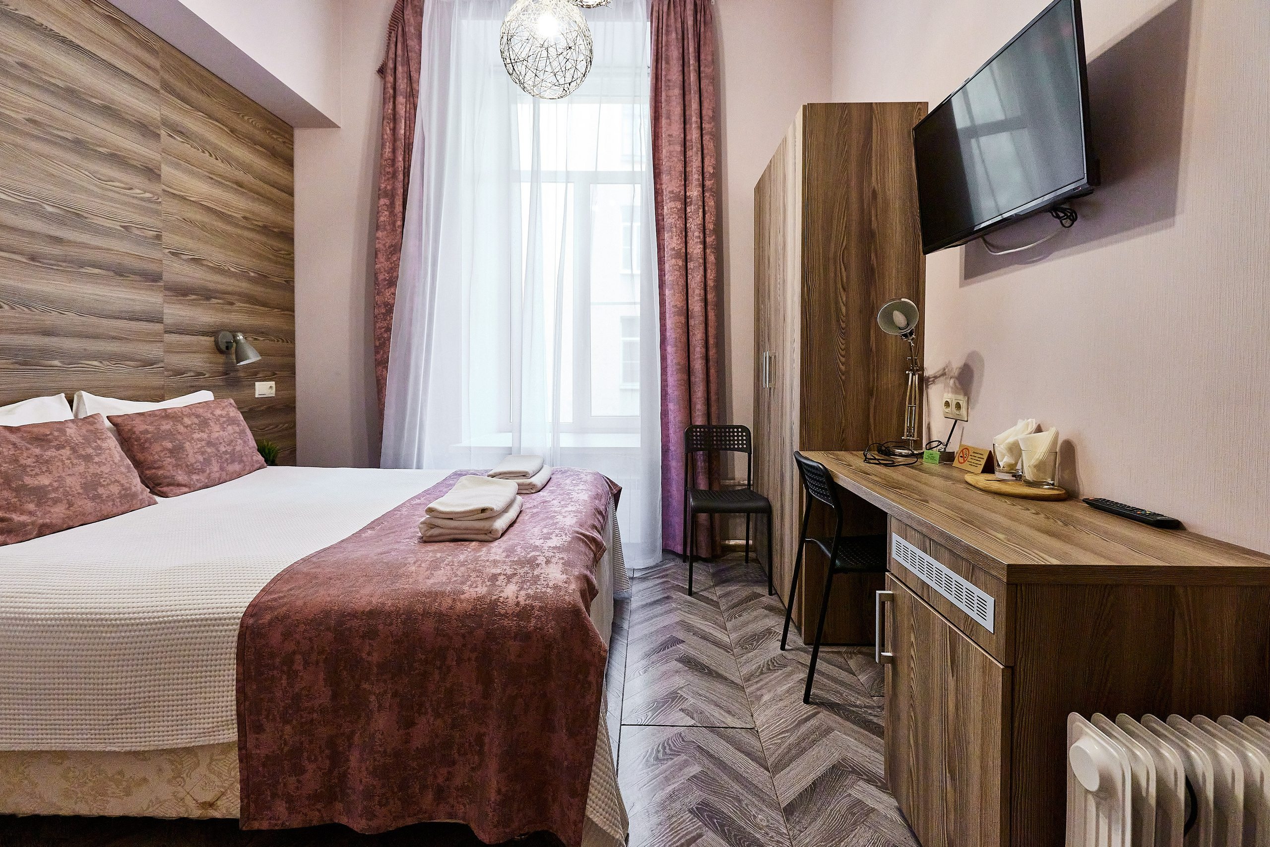 Гостиница Критик отдыхает на Рубинштейна. Фотограф Анастасия Леонтьева Санкт-Петербург