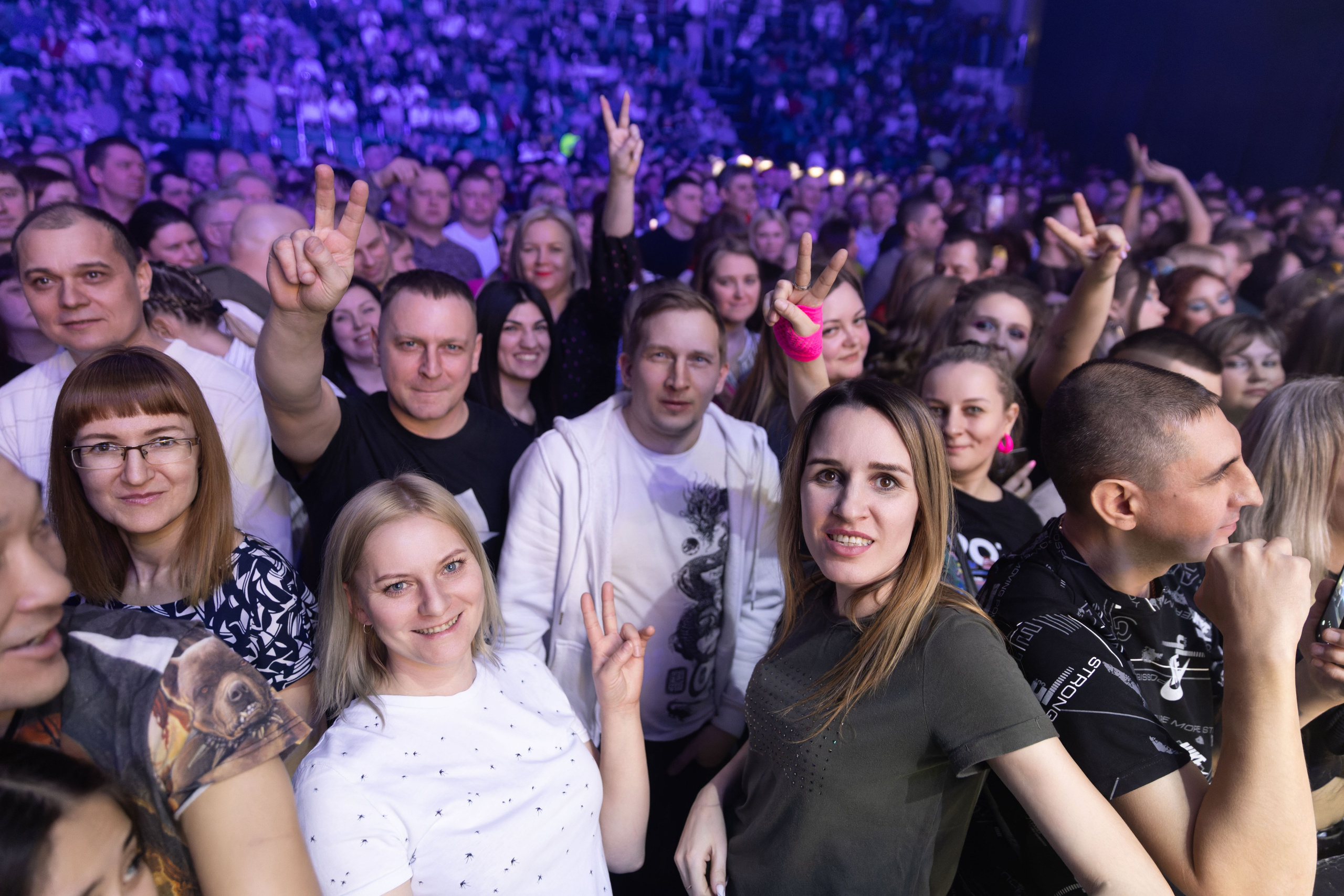 Супердискотека 90-х в Самаре • 9 марта. Фотограф в Самаре Максим Тырин