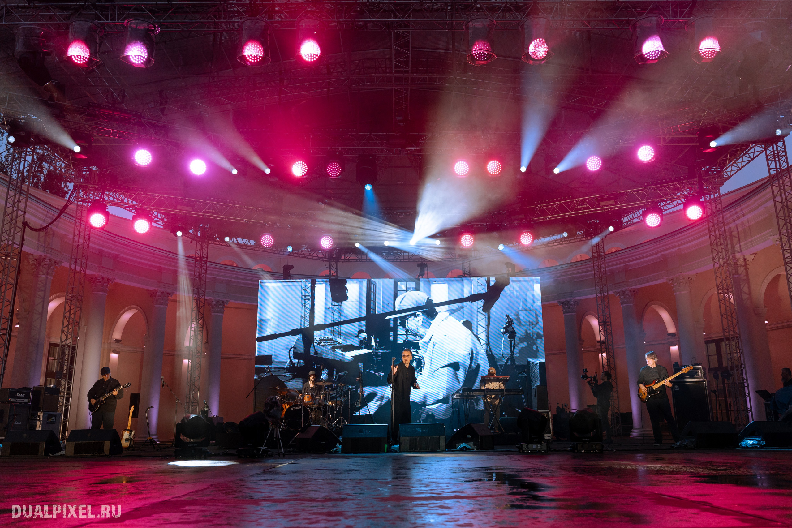 Танцы Минус. Магия музыки в кадре: Концертная Фотография