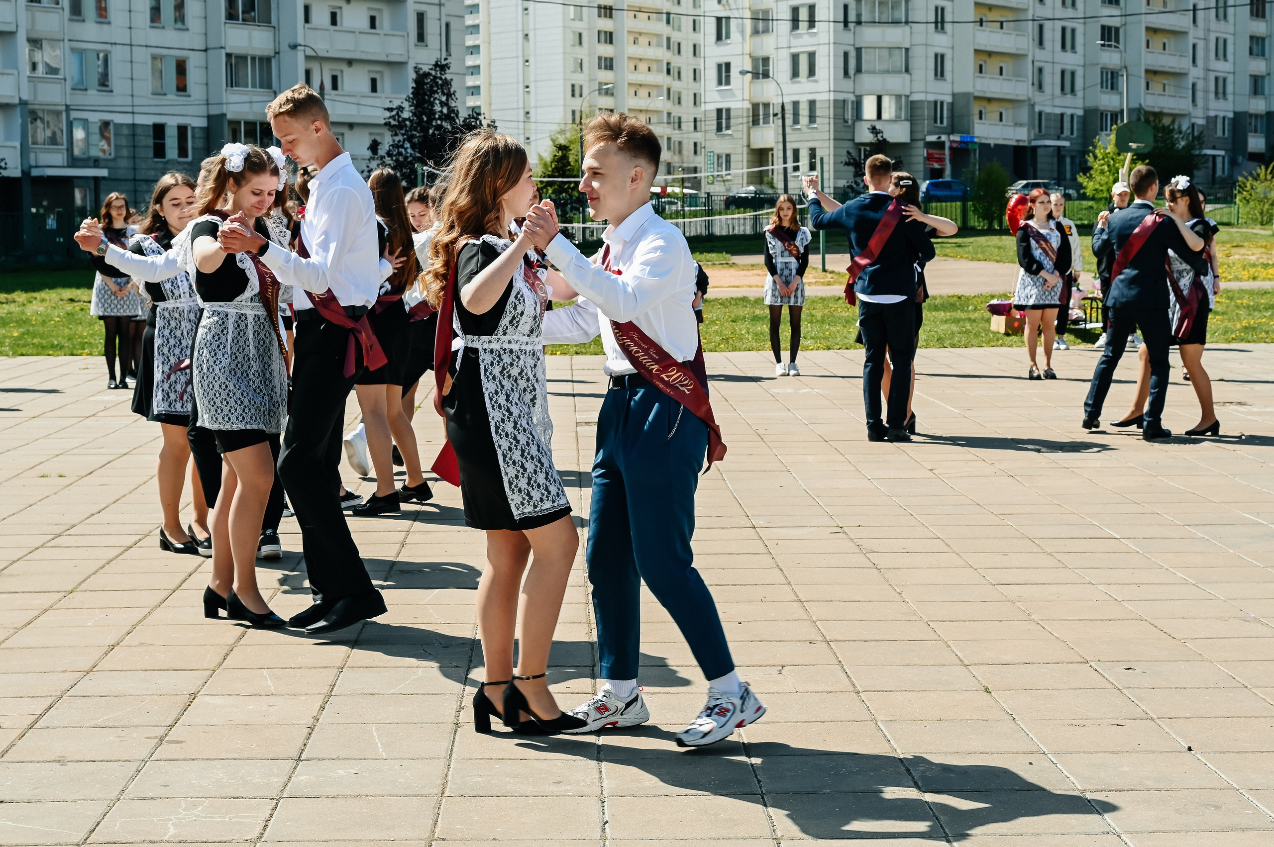 Последний звонок 11 класс. Фотограф Арина Агапова. Подольск, Москва https://arinafoto.wfolio.pro/