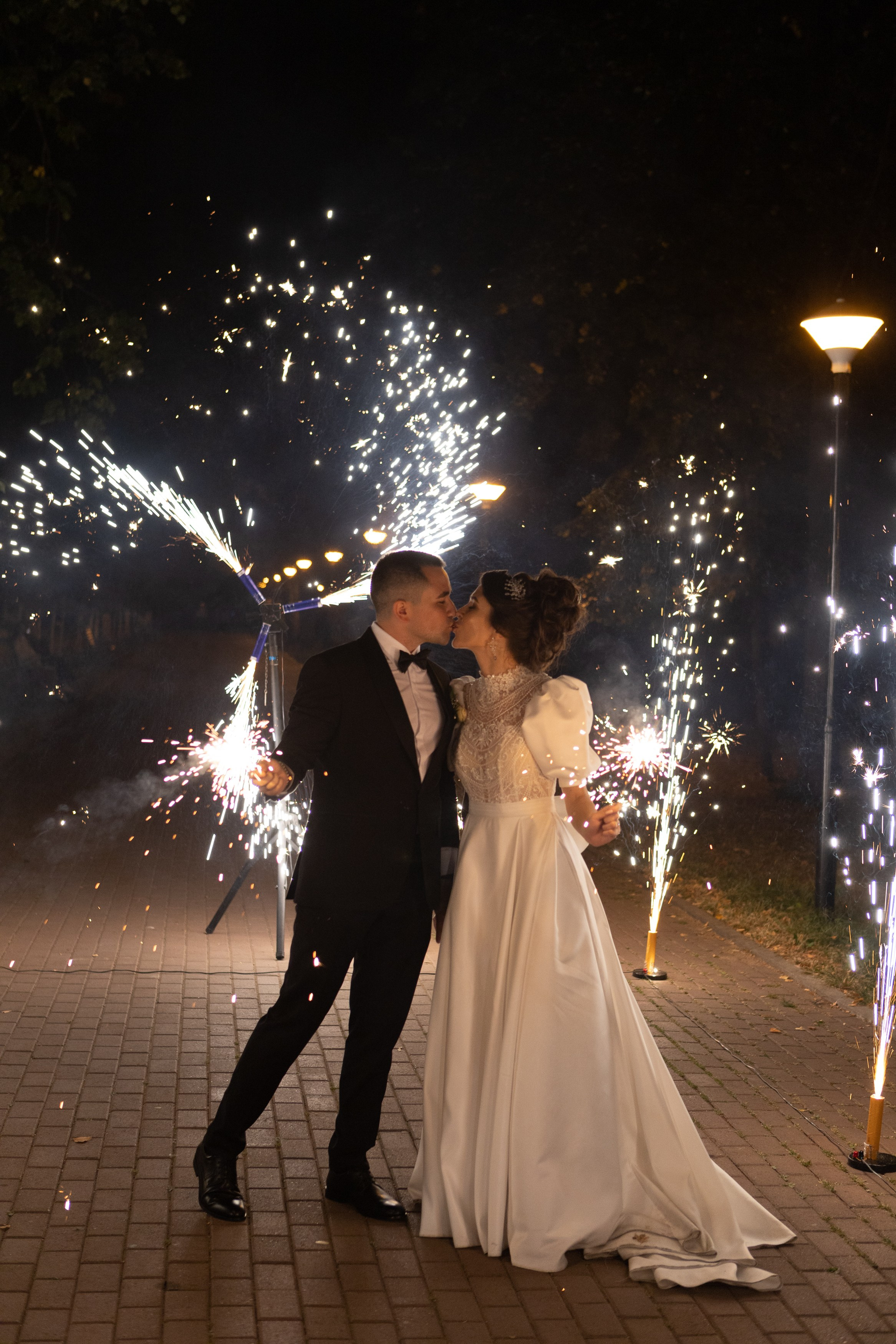 Свадебный фотограф Уфа — Руслан ГабдлисламовЖивые эмоции, красивые кадры, воспоминания на всю жизнь.Работаю по всей Республике Башкортоста. Свадебный фотограф Уфа Руслан Габдлисламов