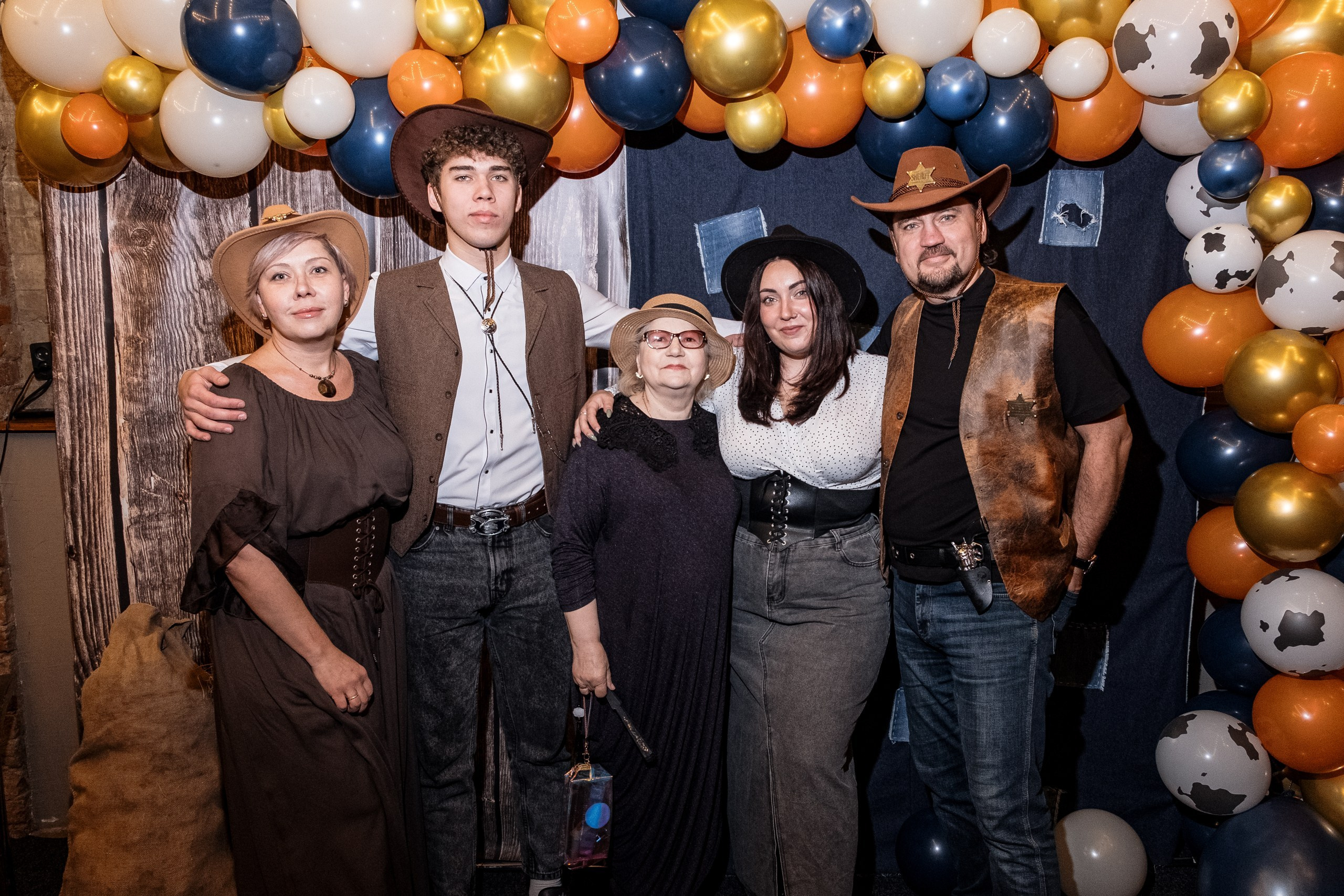 ДИКИЙ ЗАПАД: юбилей Игоря. КАРАМБОЛА: Организация праздников в Москве