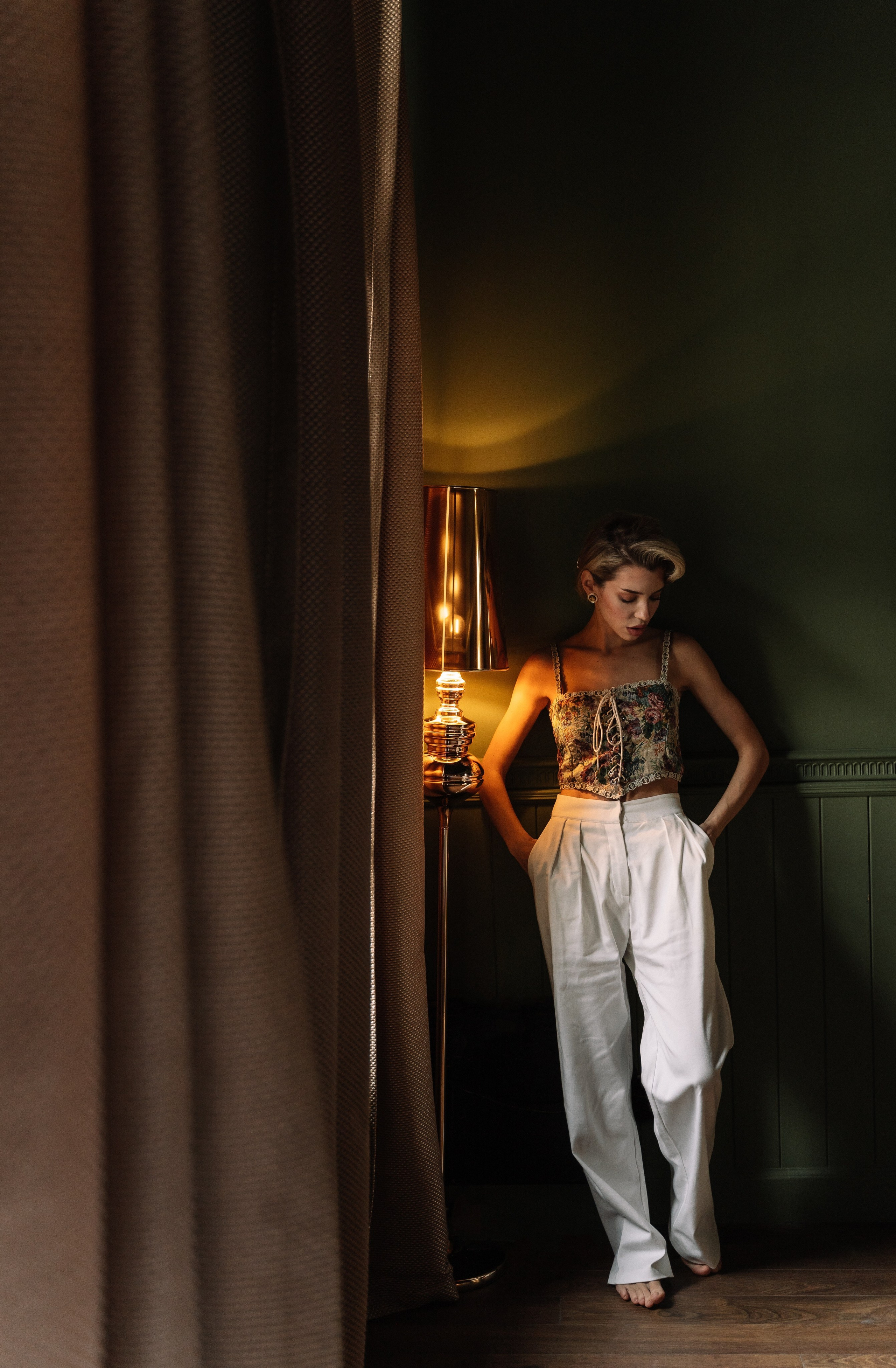 Будуарная история в отеле. Портретный фотограф в Москве