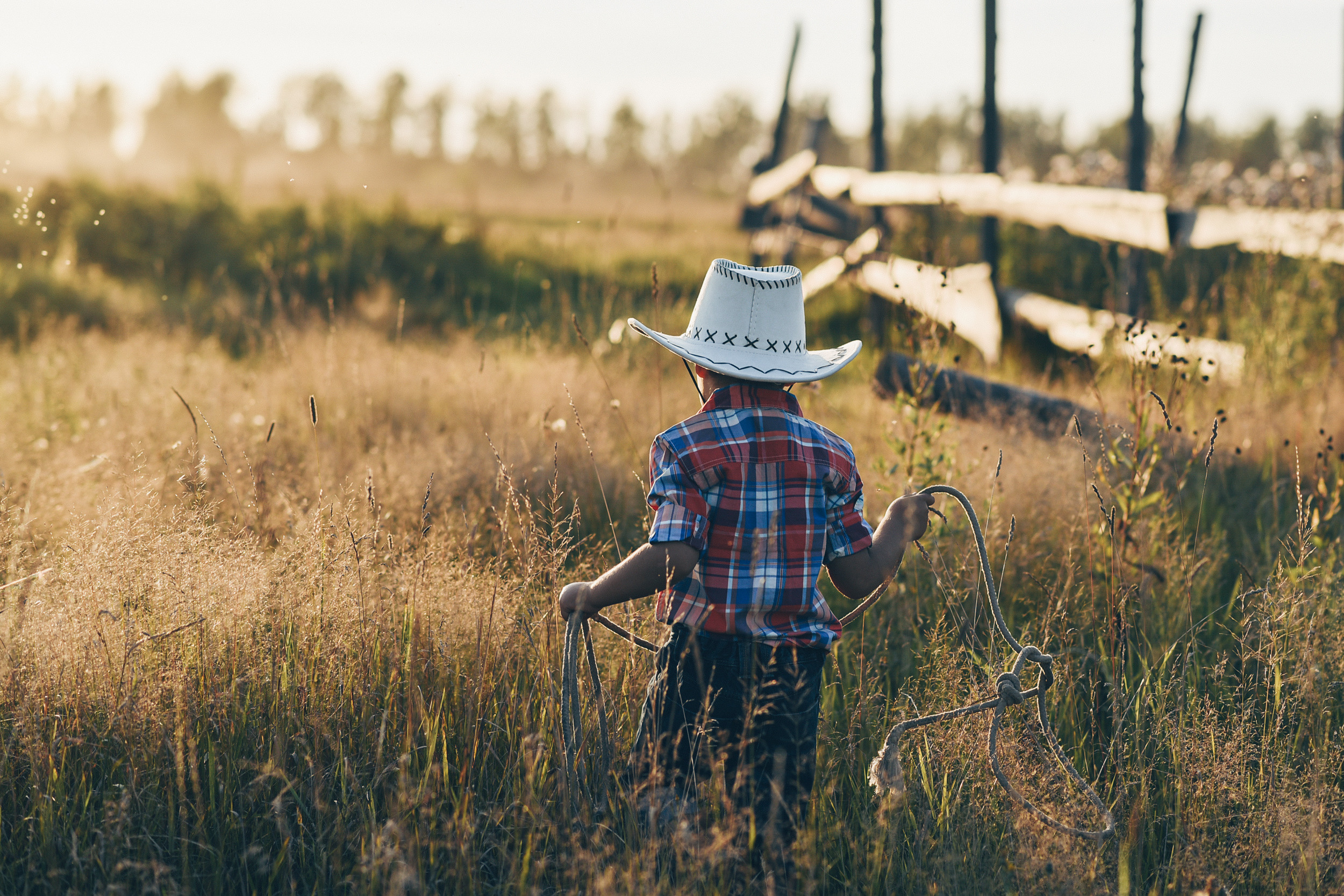 Игра в ковбоя. Детский и семейный фотограф