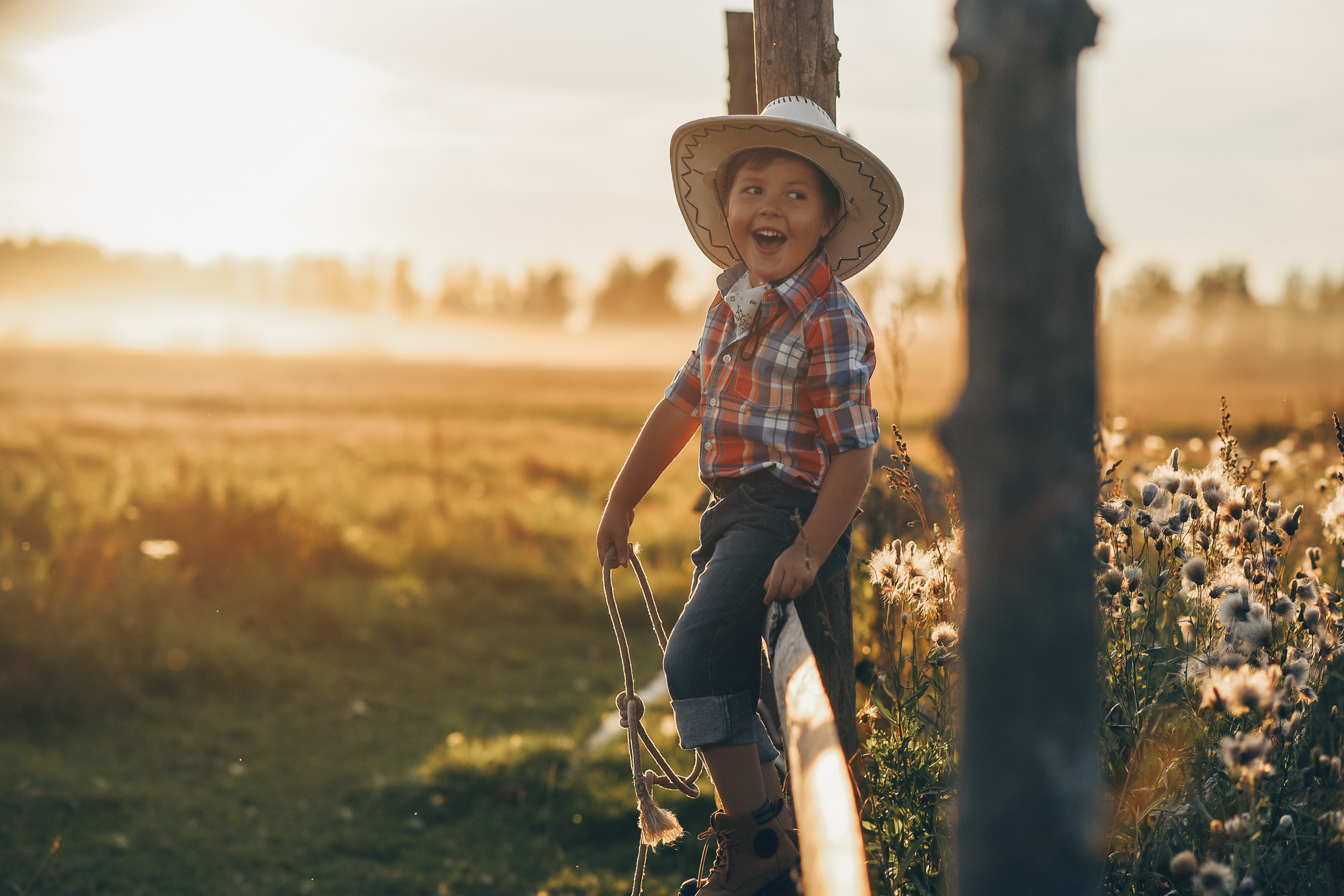 Игра в ковбоя. Детский и семейный фотограф