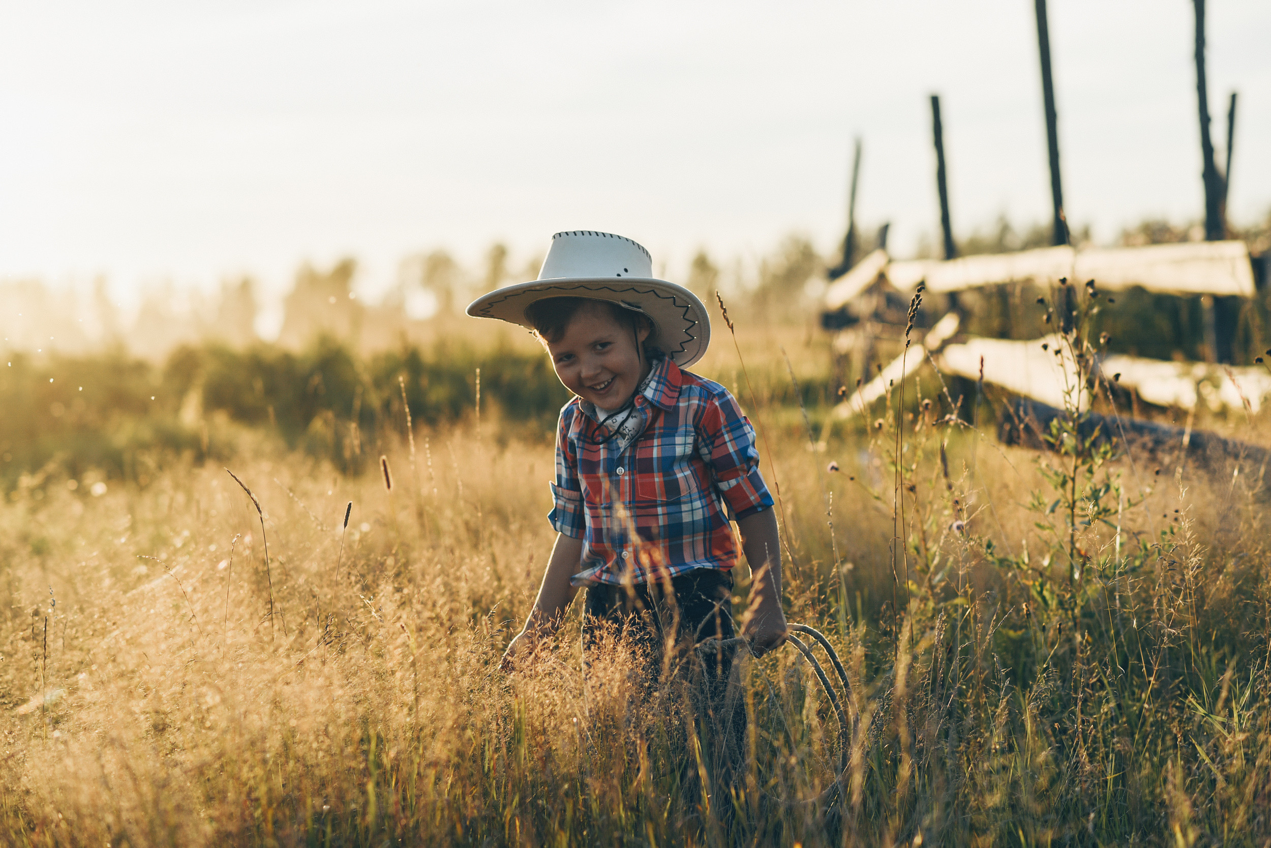 Игра в ковбоя. Детский и семейный фотограф
