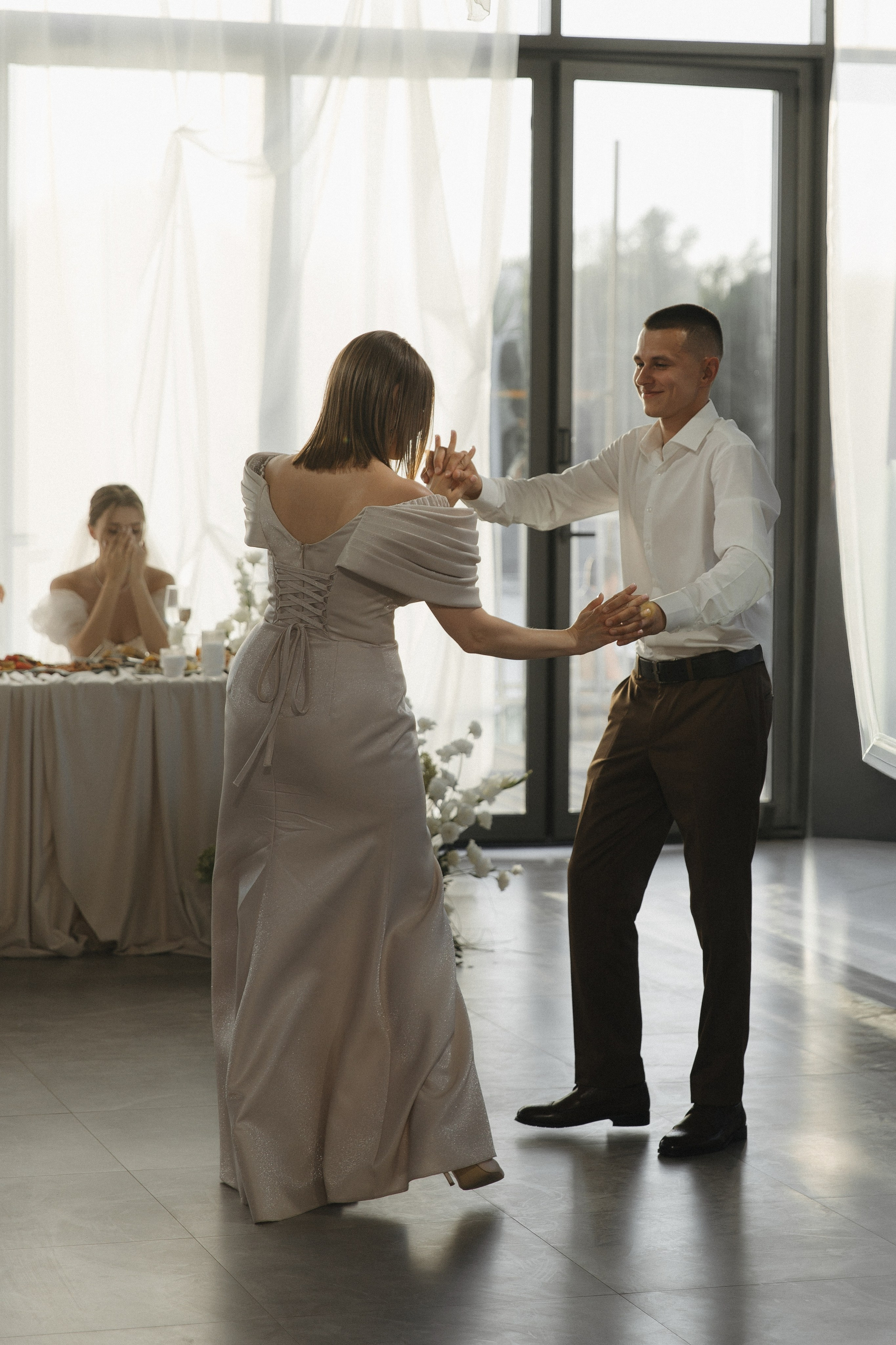 И жили они долго и очень счастливо. Михаил и Юлия Лыженко — свадебный фотограф Волгоград