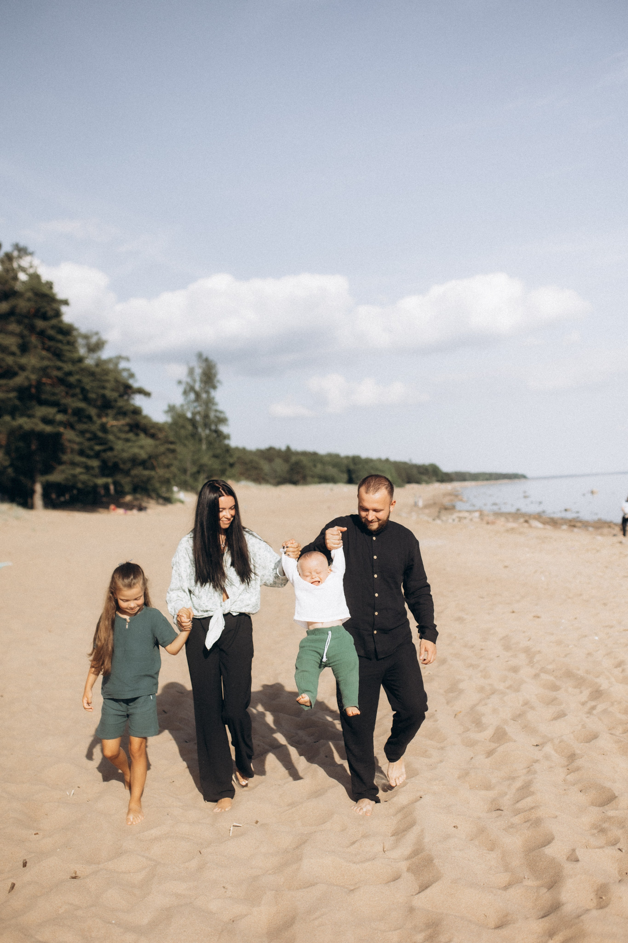 Лева, Ариша и родители. Фотограф Артем Бросов в Санкт-Петербурге и Дубае