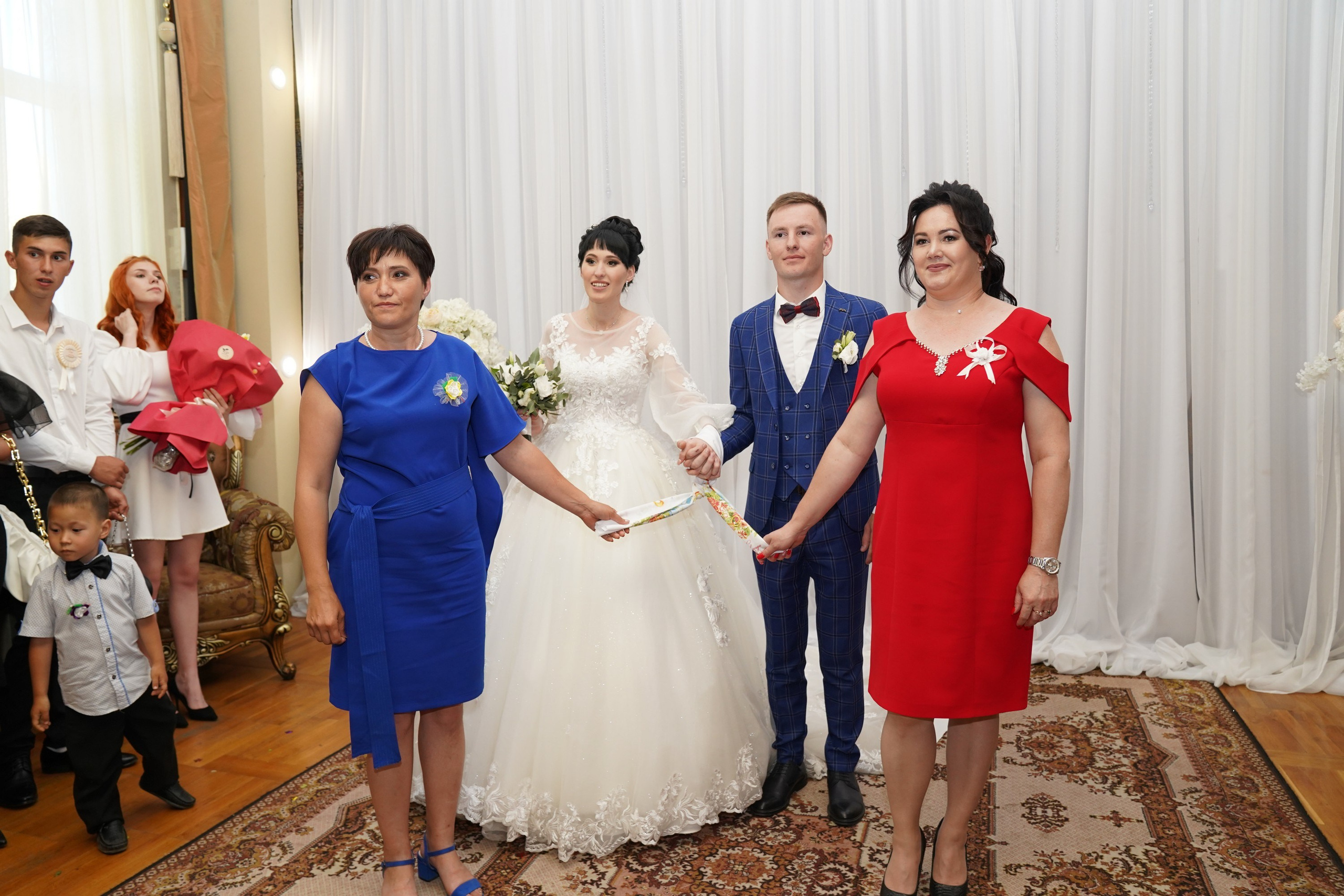 Макс и Анна. MEMENTO.Выпускные альбомы, школьные, юбилейные и другие книги. Ростов-на-Дону