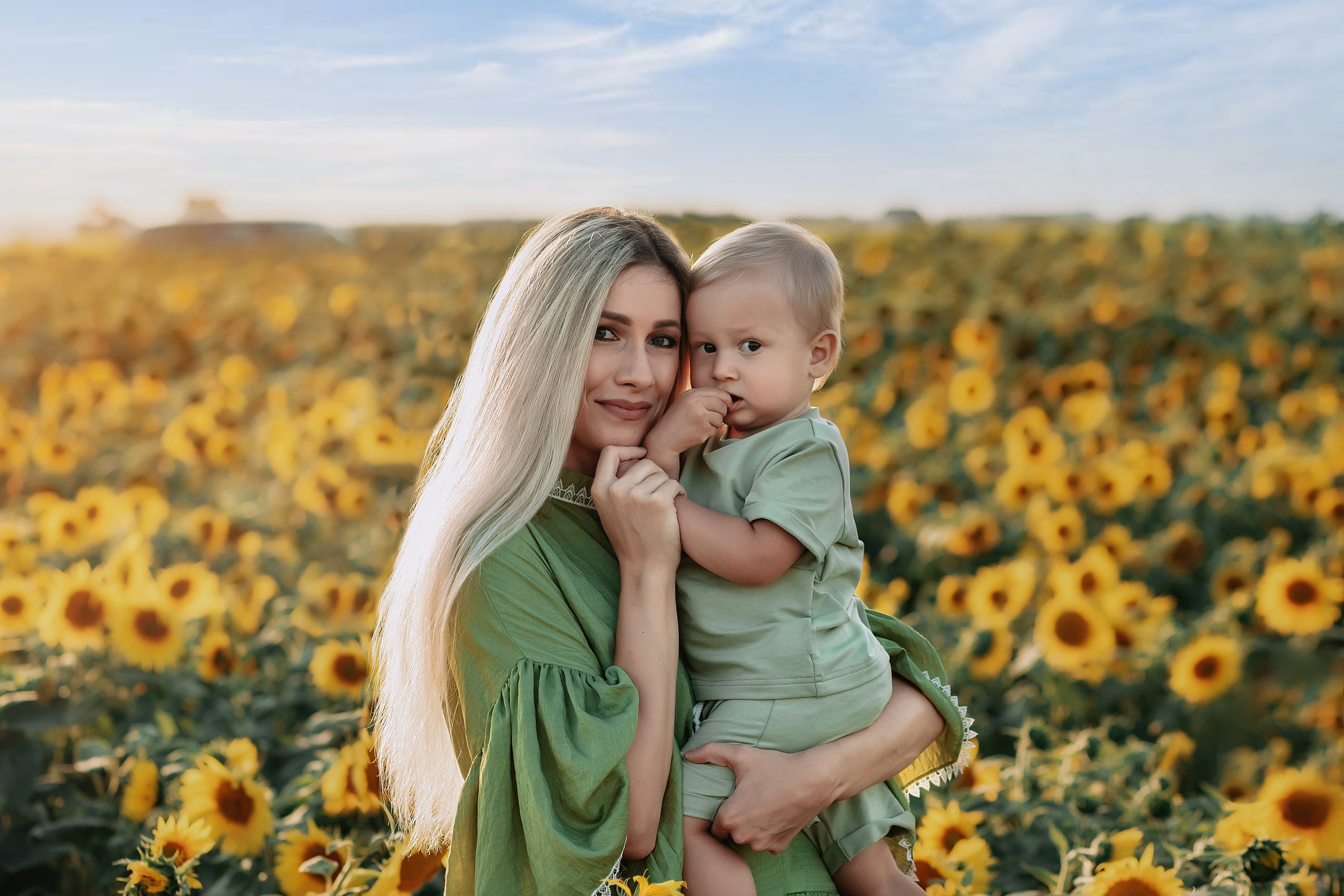 Закат в подсолнухаx. Детский и семейный фотограф в Красноярске Юлия Бирюкова