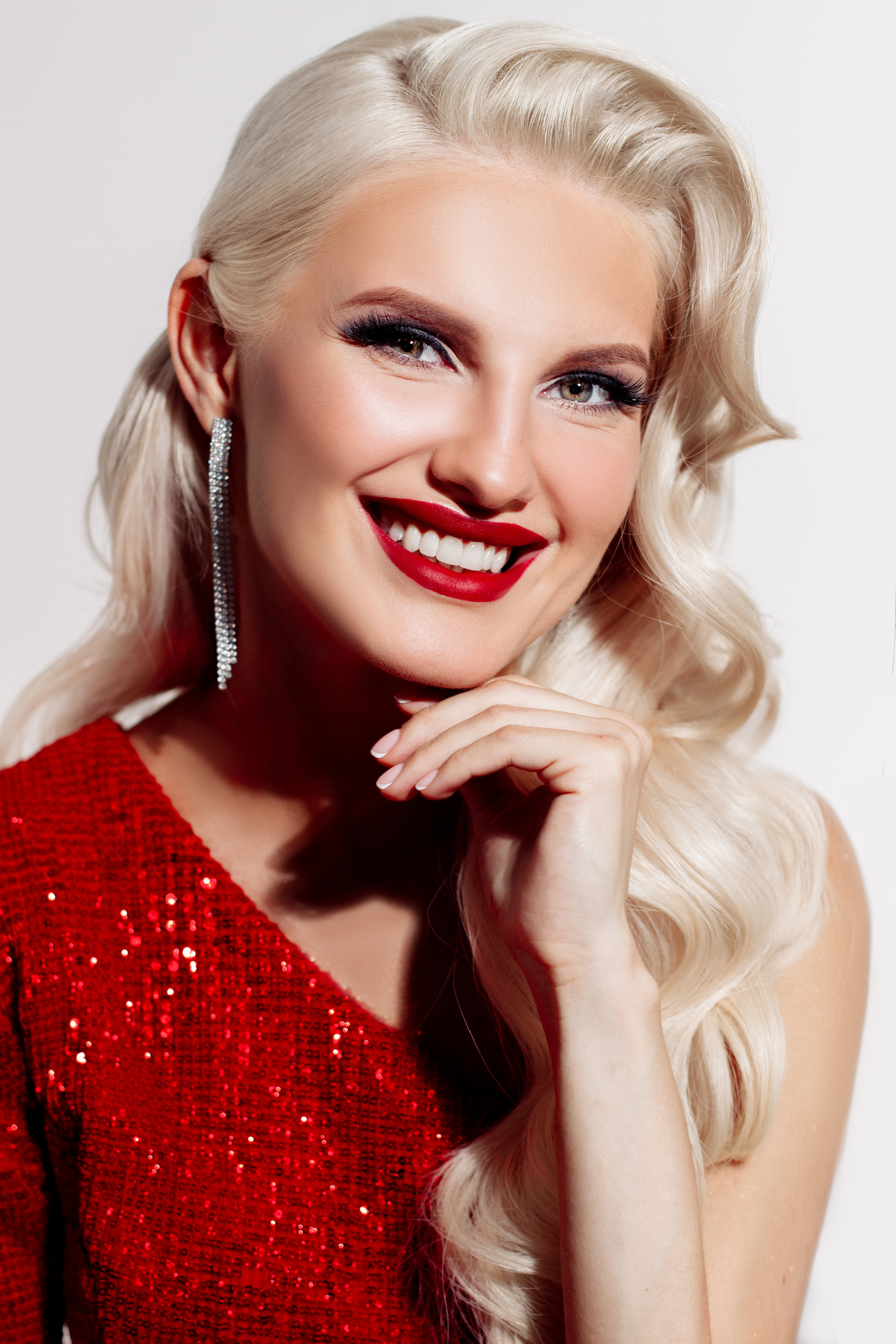 Творческая фотосессия на тему Лунный свет. Виктория Ларина — Портретный профессиональный фотограф в Иркутске