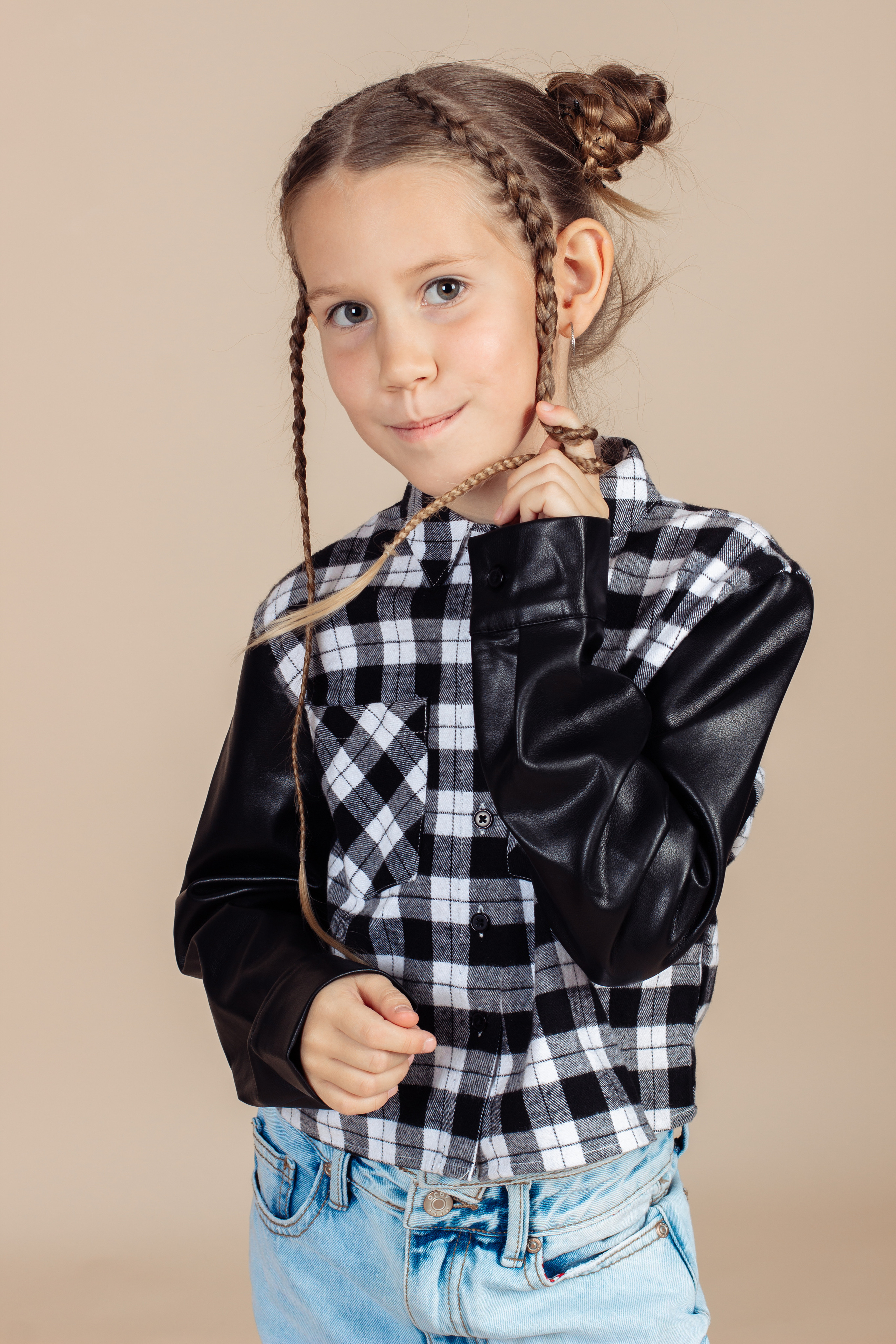 Лукбук. Совместно с Модельной школой и магазином Orby. Виктория Ларина — Портретный профессиональный фотограф в Иркутске