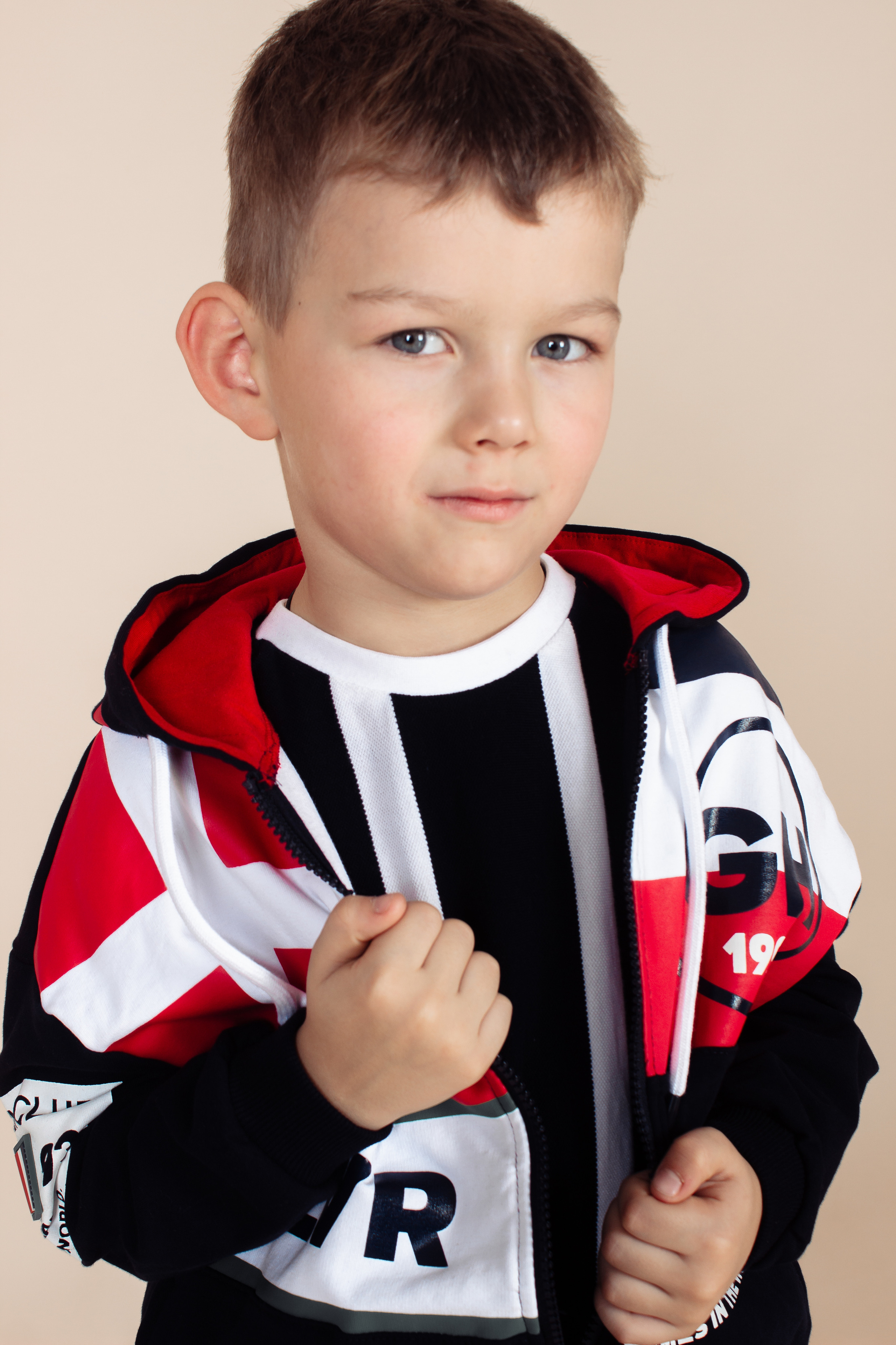 Лукбук. Совместно с Модельной школой и магазином Orby. Виктория Ларина — Портретный профессиональный фотограф в Иркутске