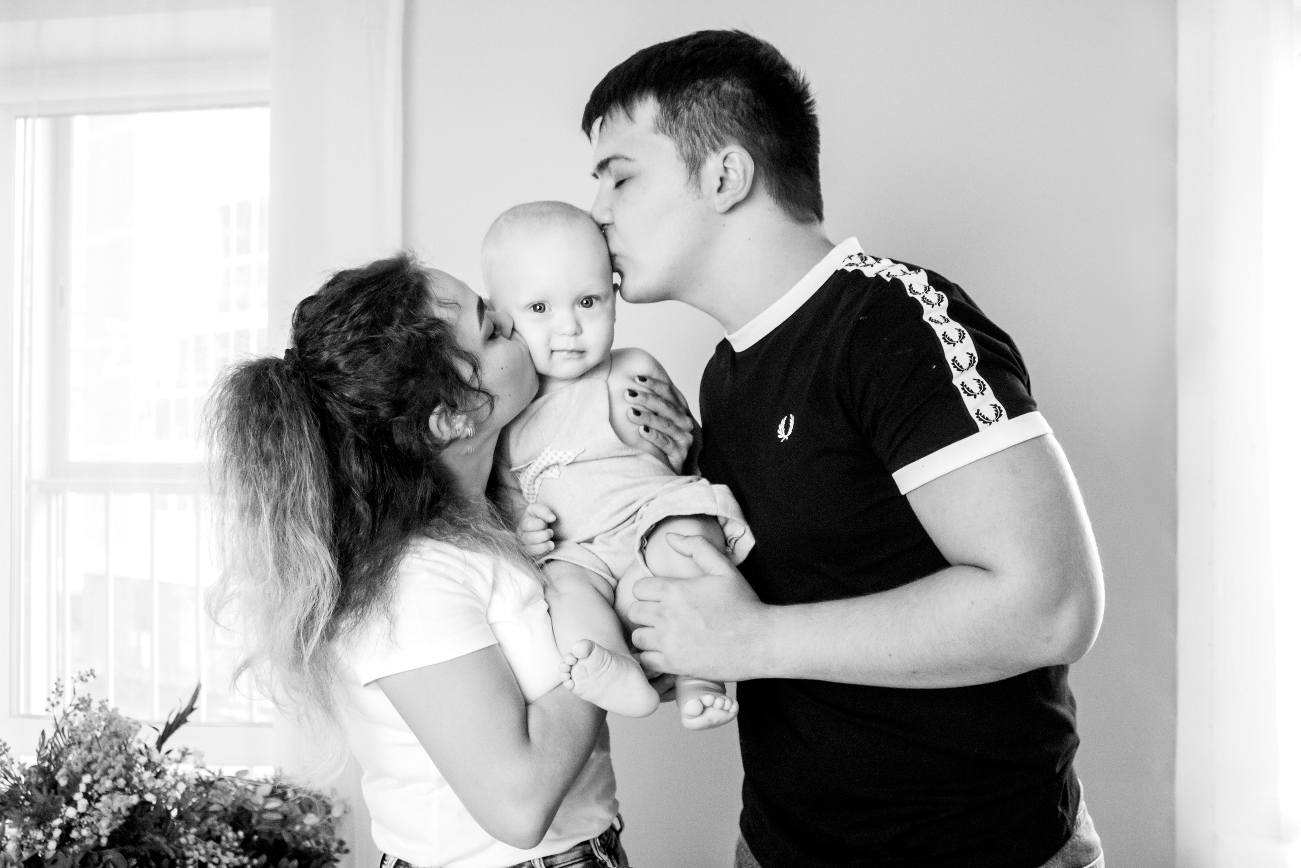 Мирон — 1 годик. «Вперед — к новым свершениям!». Виктория Ларина — Портретный профессиональный фотограф в Иркутске