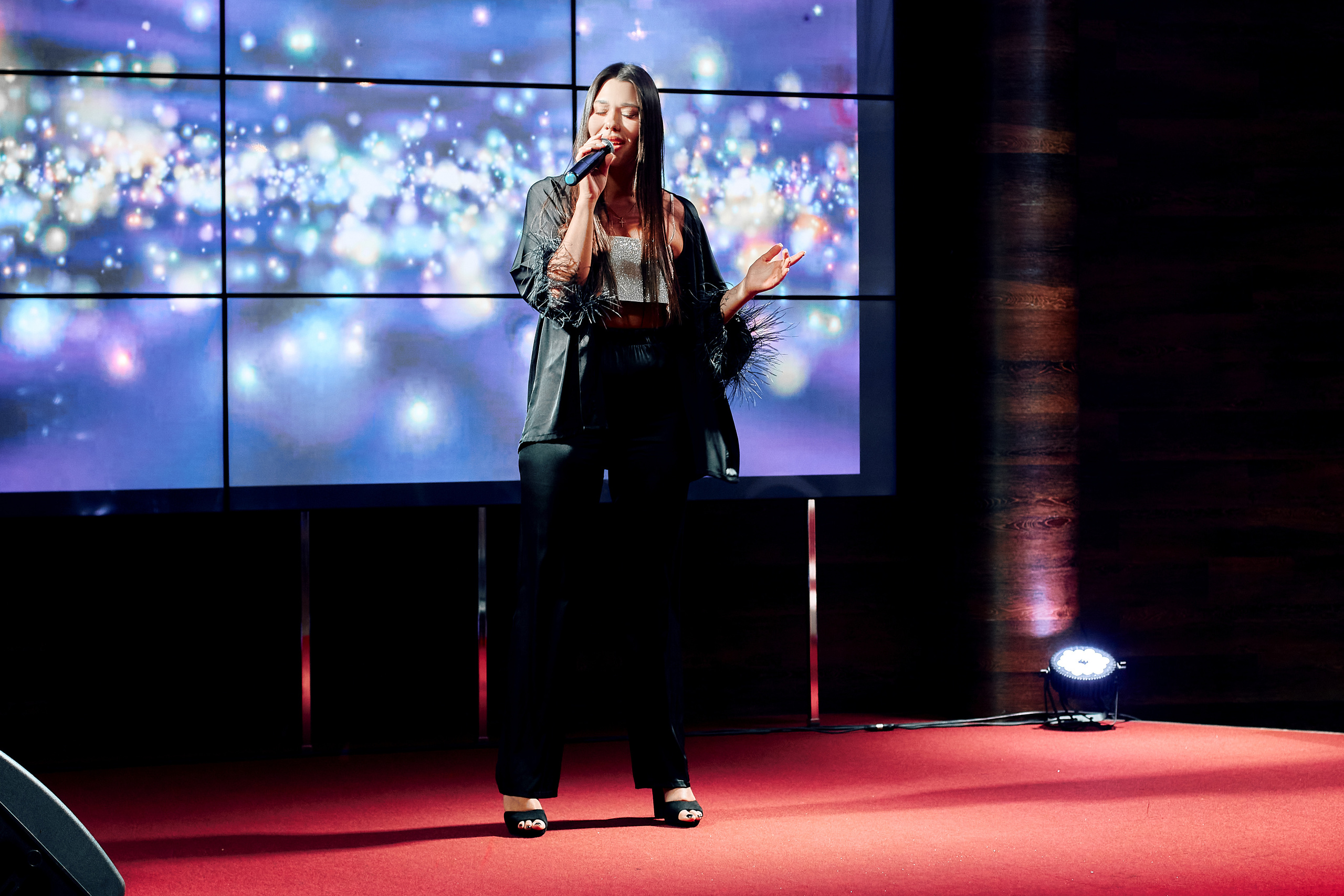 Концерт учеников Люсьены Тааг. Виктория Ларина — Портретный профессиональный фотограф в Иркутске