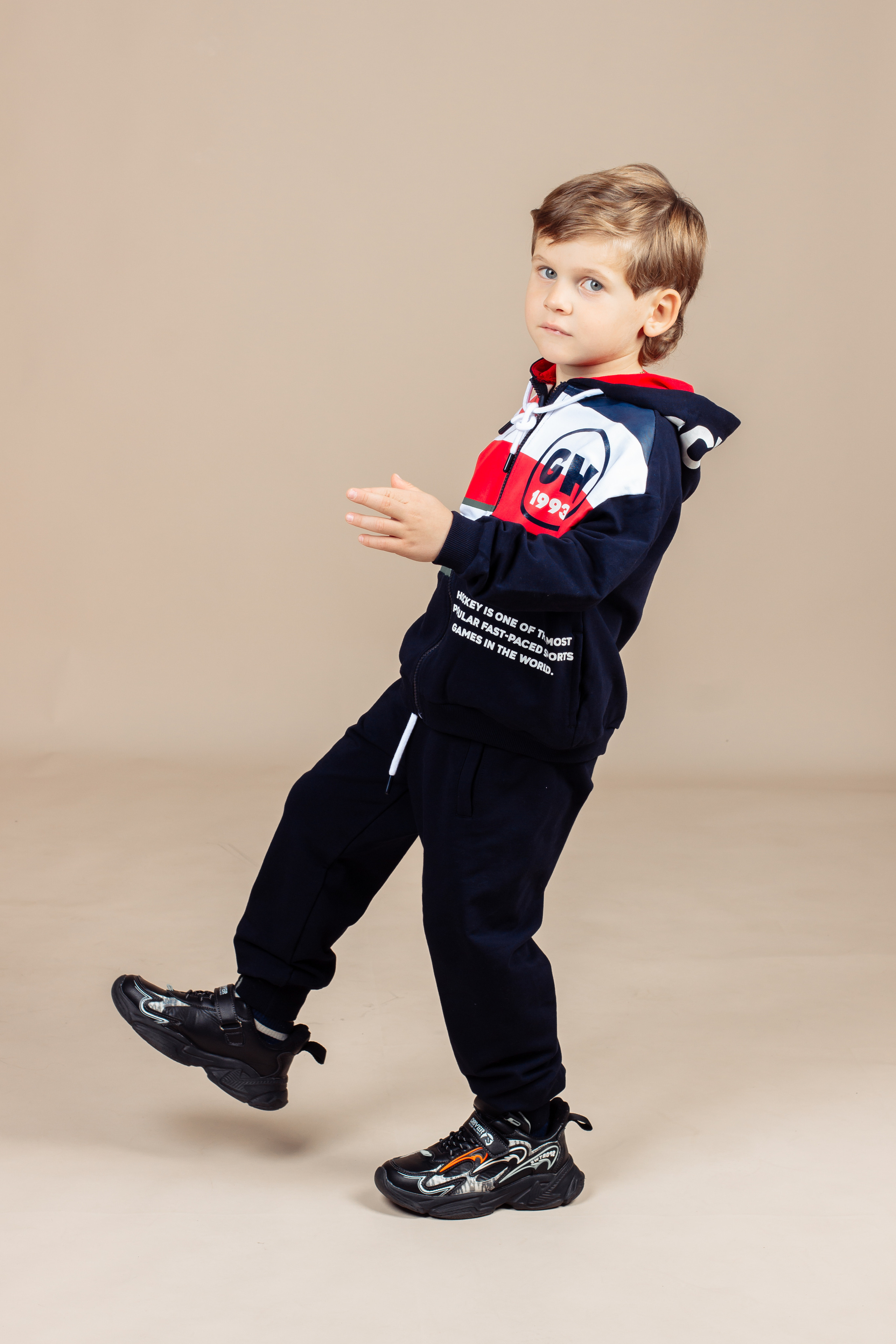 Лукбук. Совместно с Модельной школой и магазином Orby. Виктория Ларина — Портретный профессиональный фотограф в Иркутске