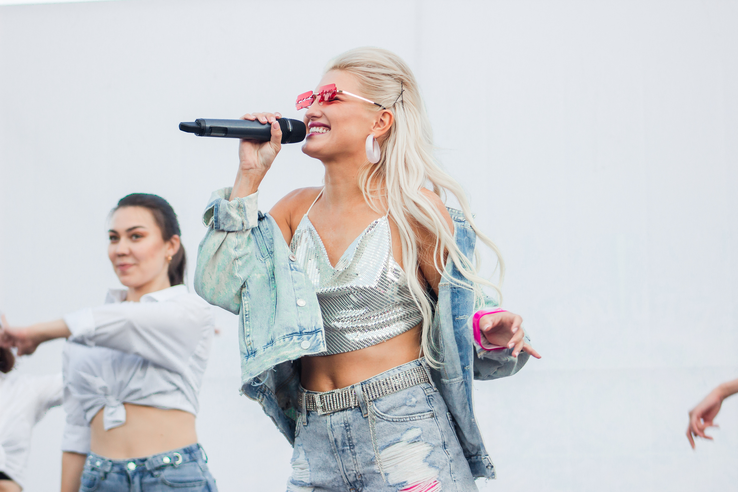 Дискотека 90-Х. Виктория Ларина — Портретный профессиональный фотограф в Иркутске