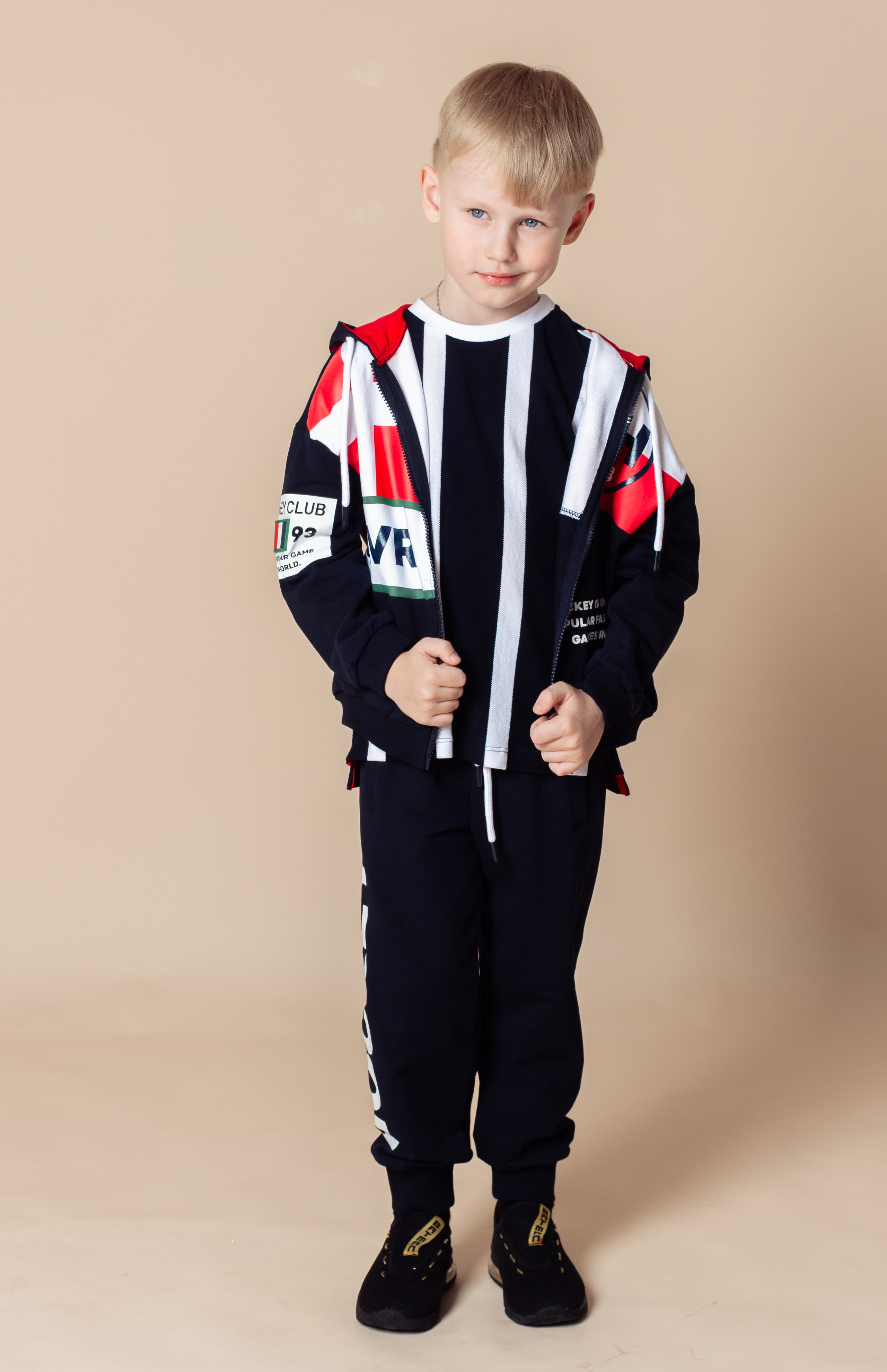 Лукбук. Совместно с Модельной школой и магазином Orby. Виктория Ларина — Портретный профессиональный фотограф в Иркутске