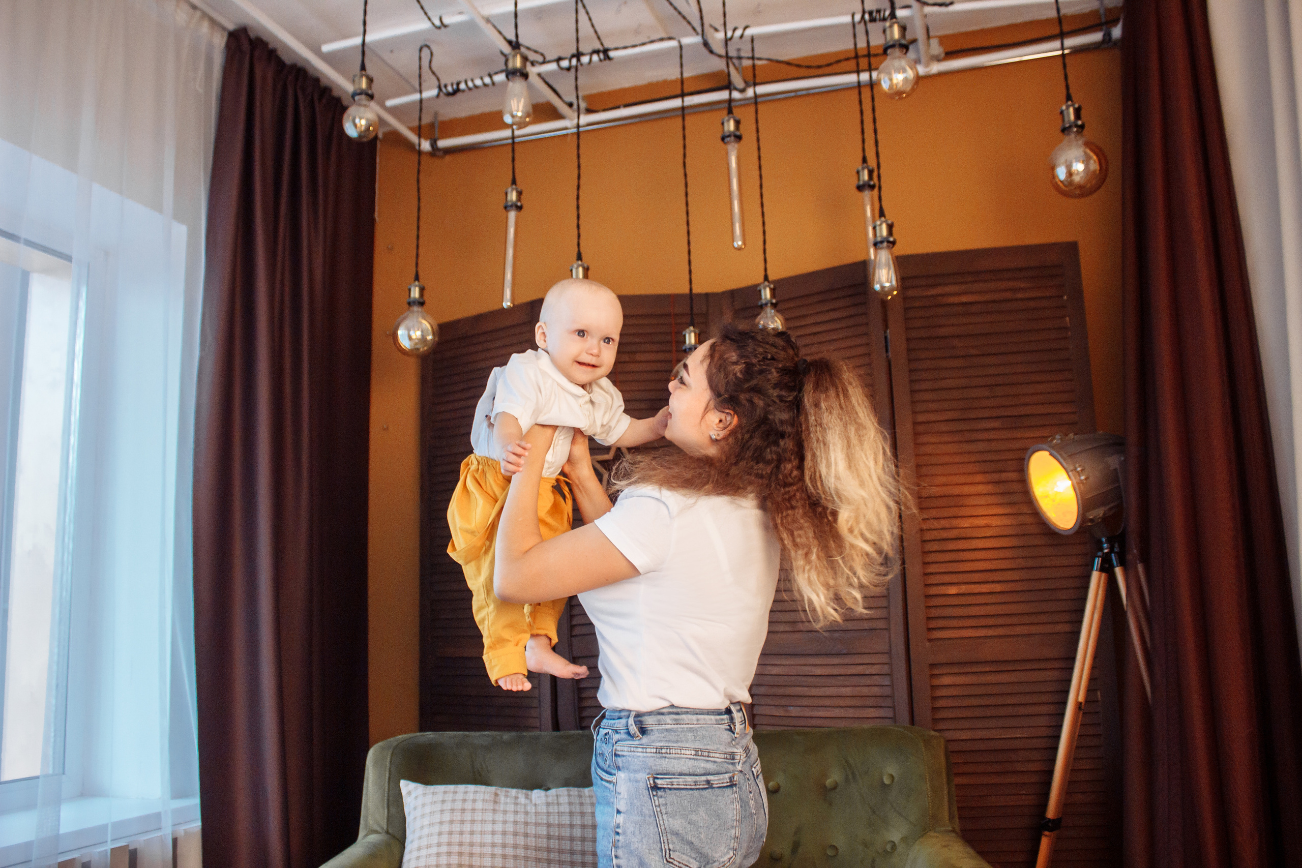 Мирон — 1 годик. «Вперед — к новым свершениям!». Виктория Ларина — Портретный профессиональный фотограф в Иркутске