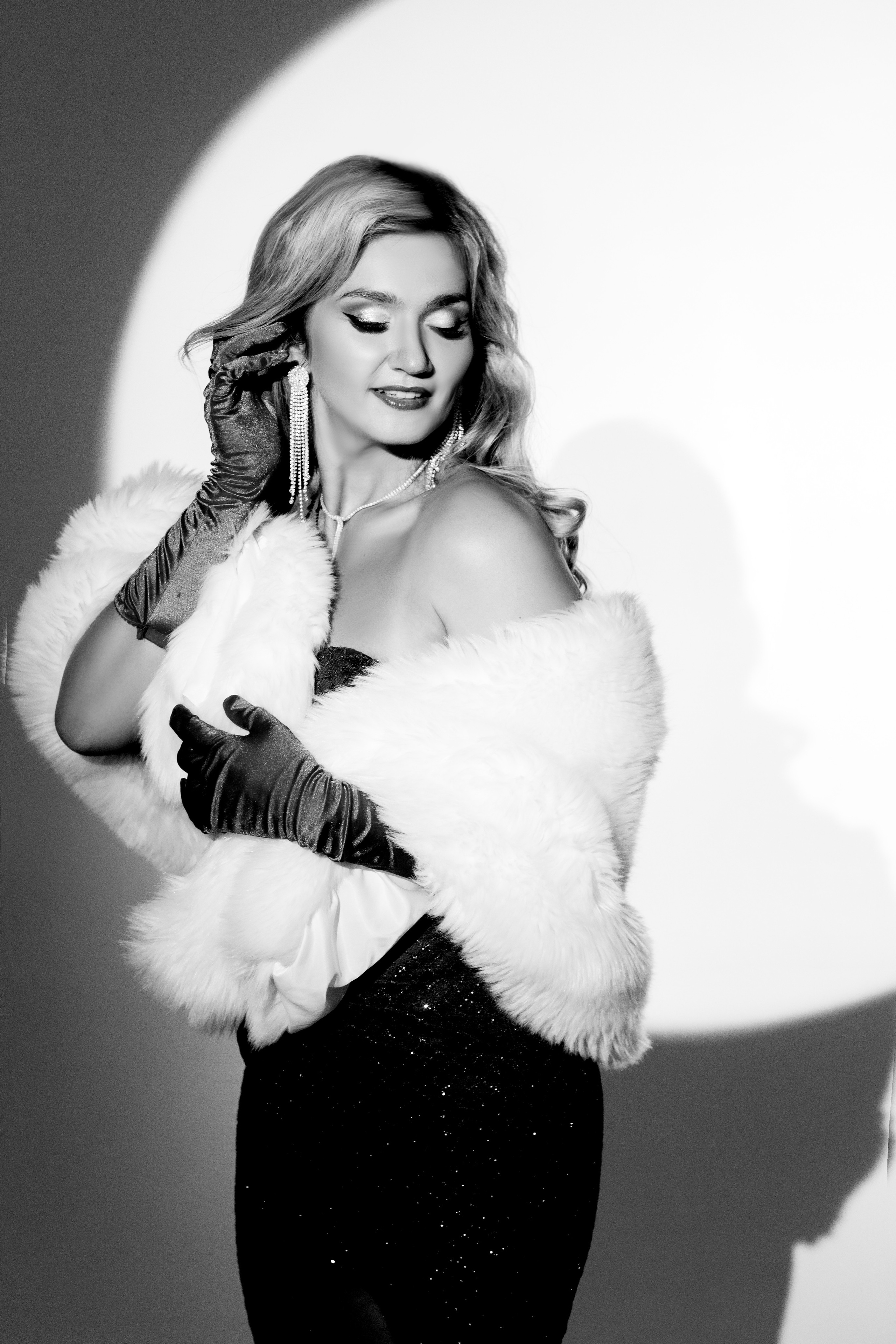 Фотосессия в стиле кино 30-60-ых годов, Золотой век кино. Виктория Ларина — Портретный профессиональный фотограф в Иркутске