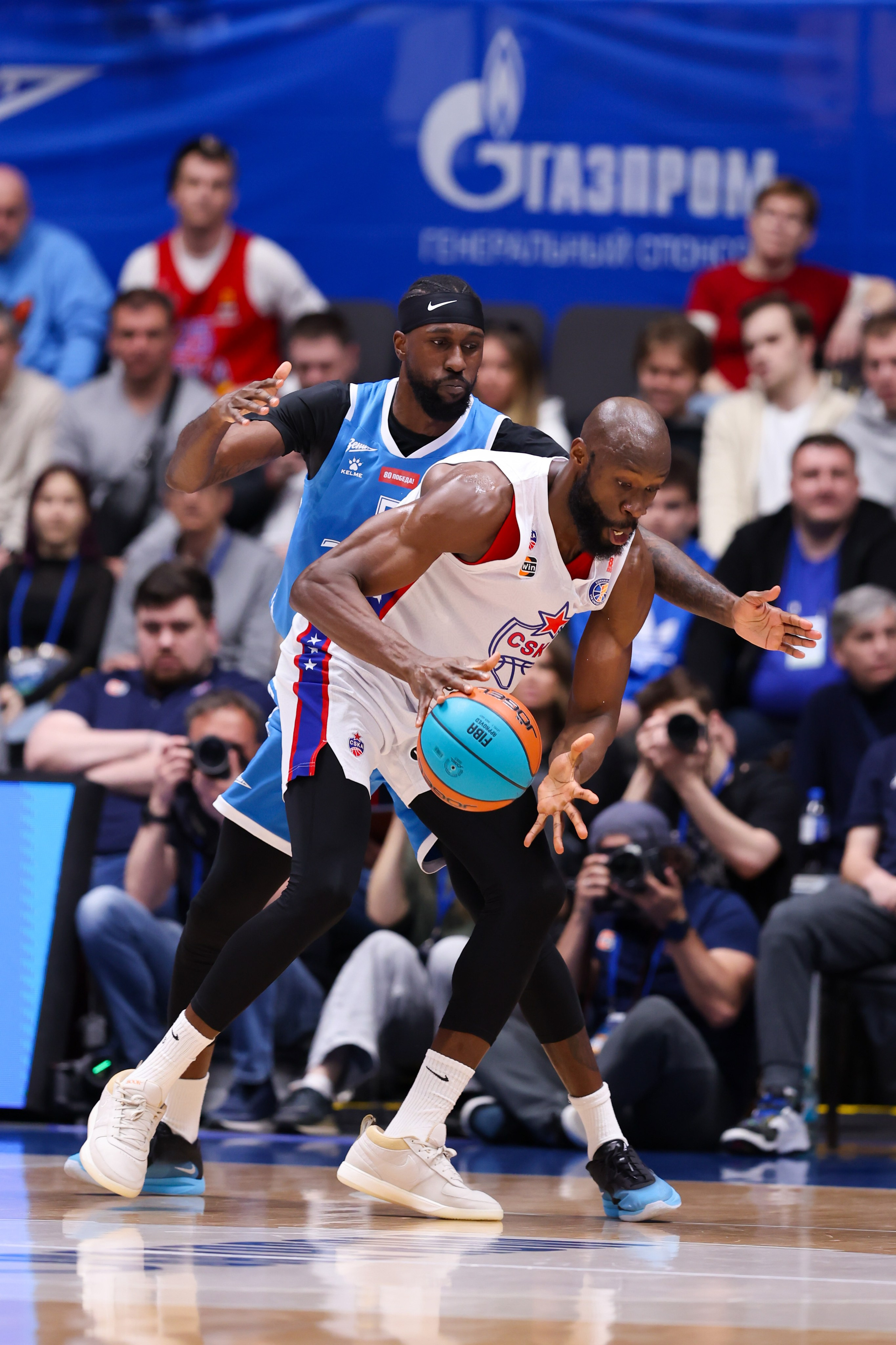 БК «Зенит» — БК «ЦСКА» финал ЕЛ ВТБ 1 игра 27.05.2025. Спортивный и репортажный фотограф Антон Тереханов