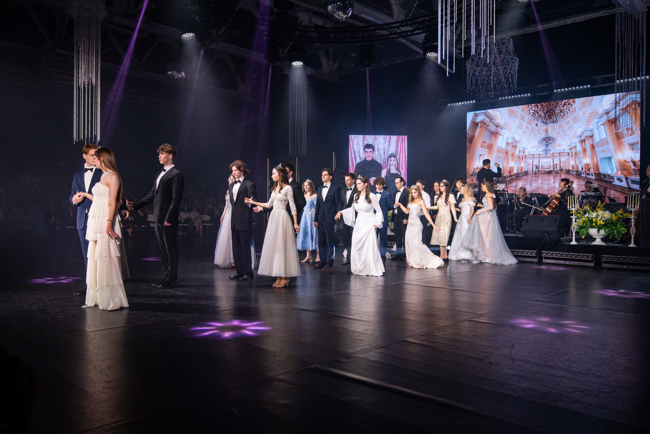 Бал Куркино. Фотограф Сергей Ловкий