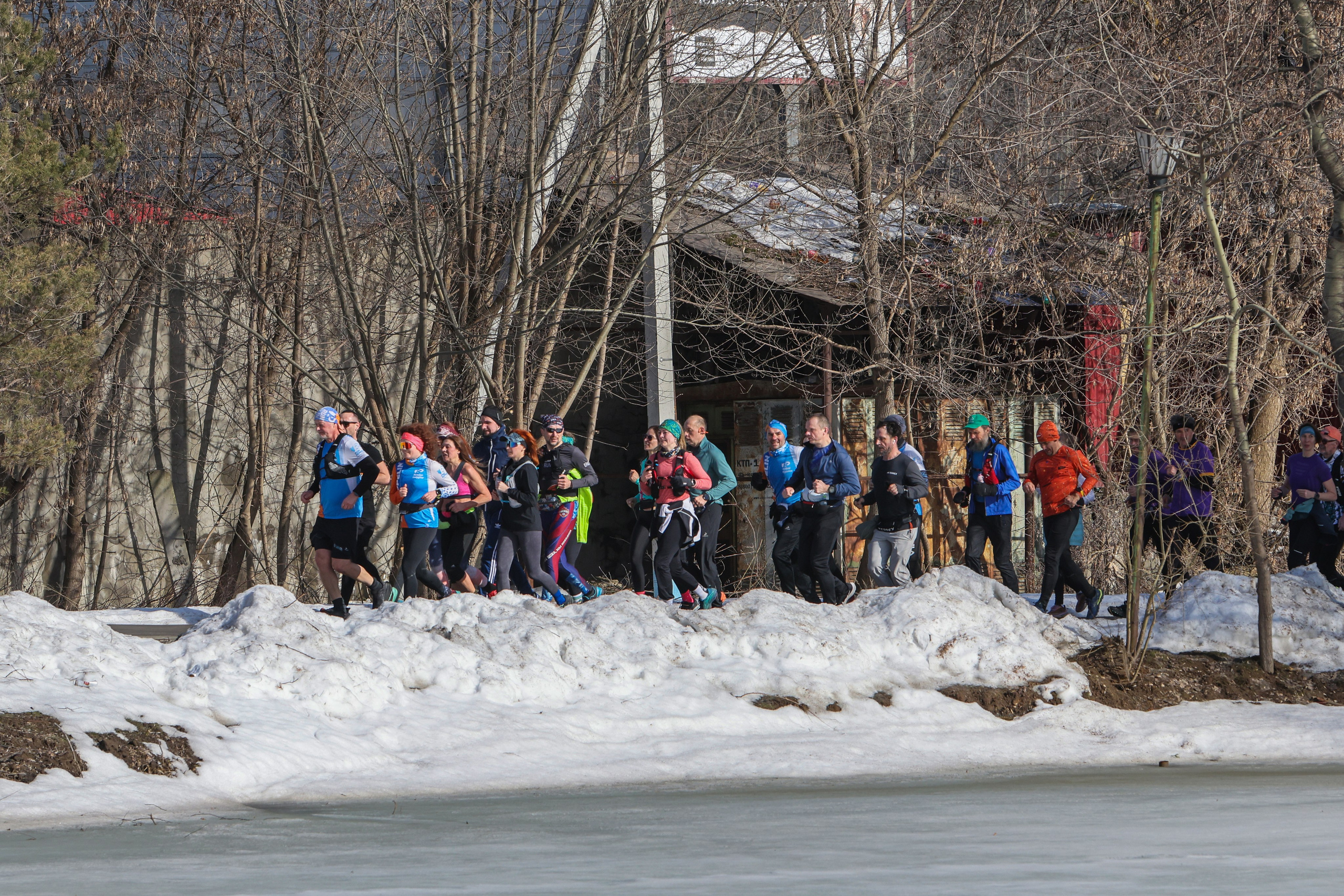Марафон у дома, Долгопрудный, 15.03.26. Фотограф Сергей Ловкий
