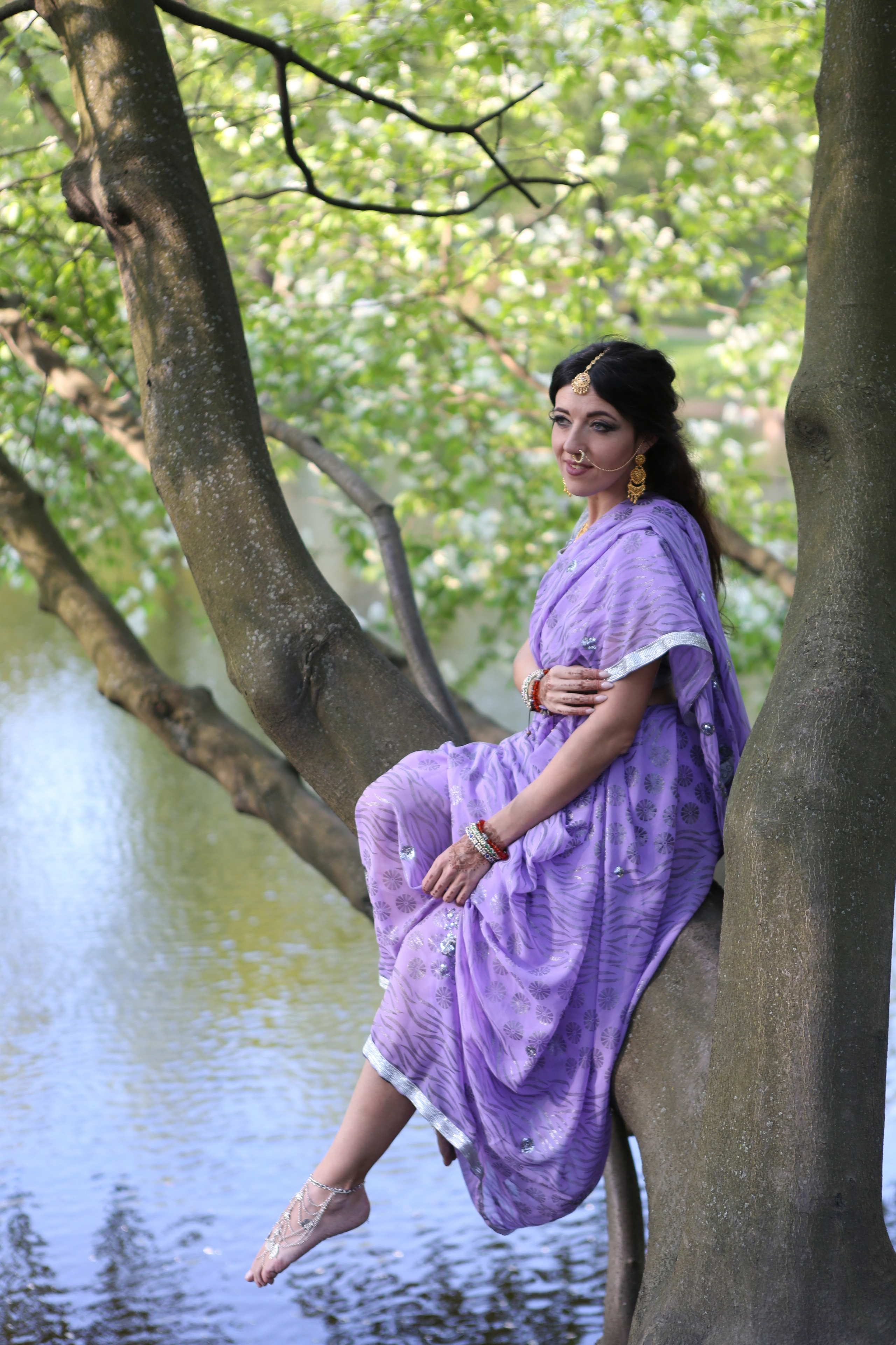 Прогулка в сари. Фотограф в Санкт-Петербурге. Индивидуальная съемка и фотопрогулки