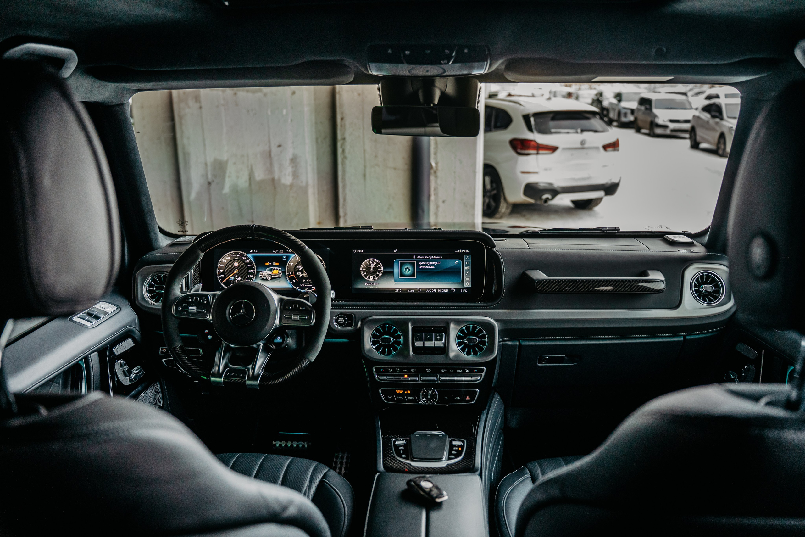 Mercedes-Benz 63 AMG. Фотограф, видеограф и пилот дрона на Байкале