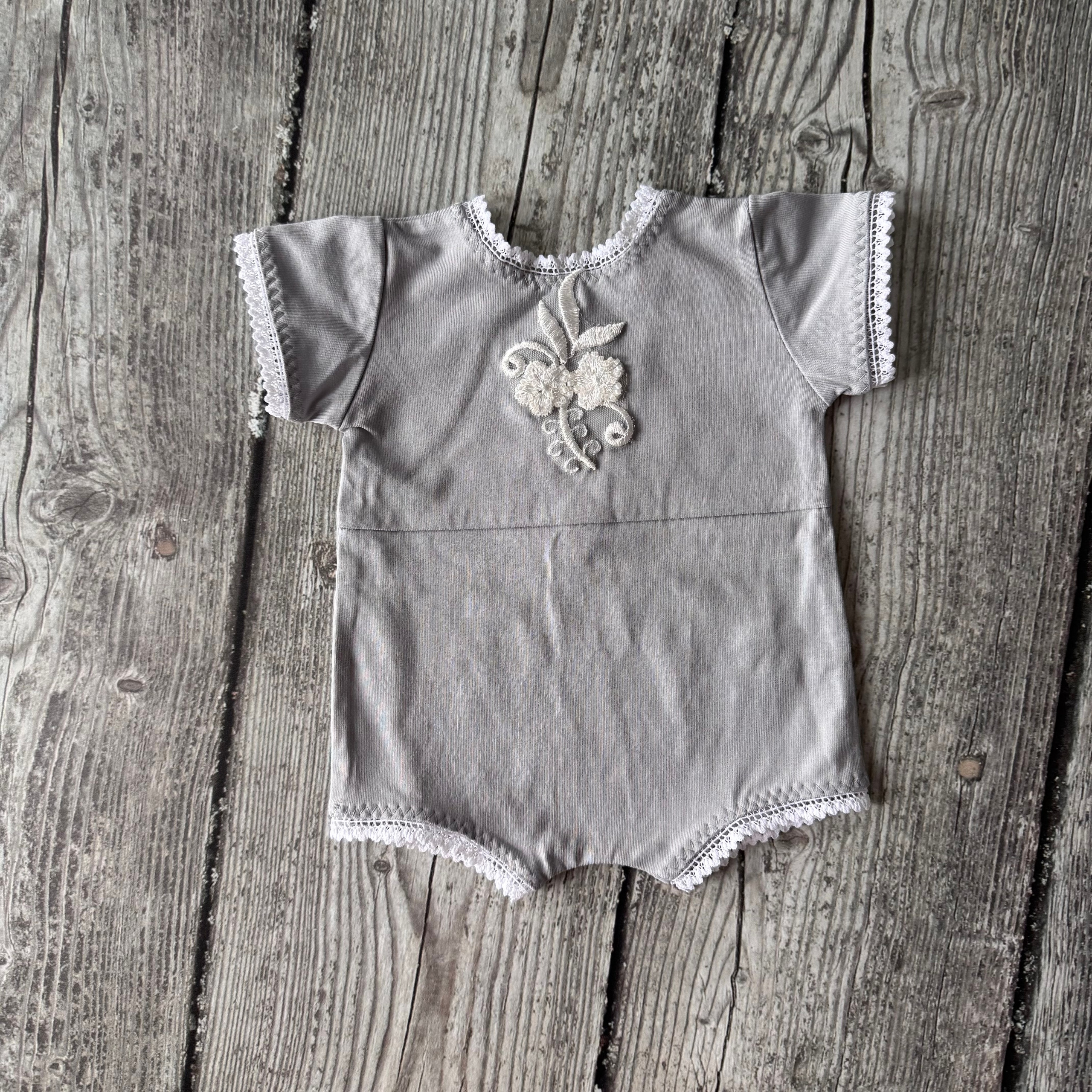 Костюмы и аксессуары для фотосессии новорожденных | Реквизит для съемки newborn в Москве. Фотосессия новорожденных в Москве и Московской области | Профессиональный фотограф newborn — Татьяна Иванова