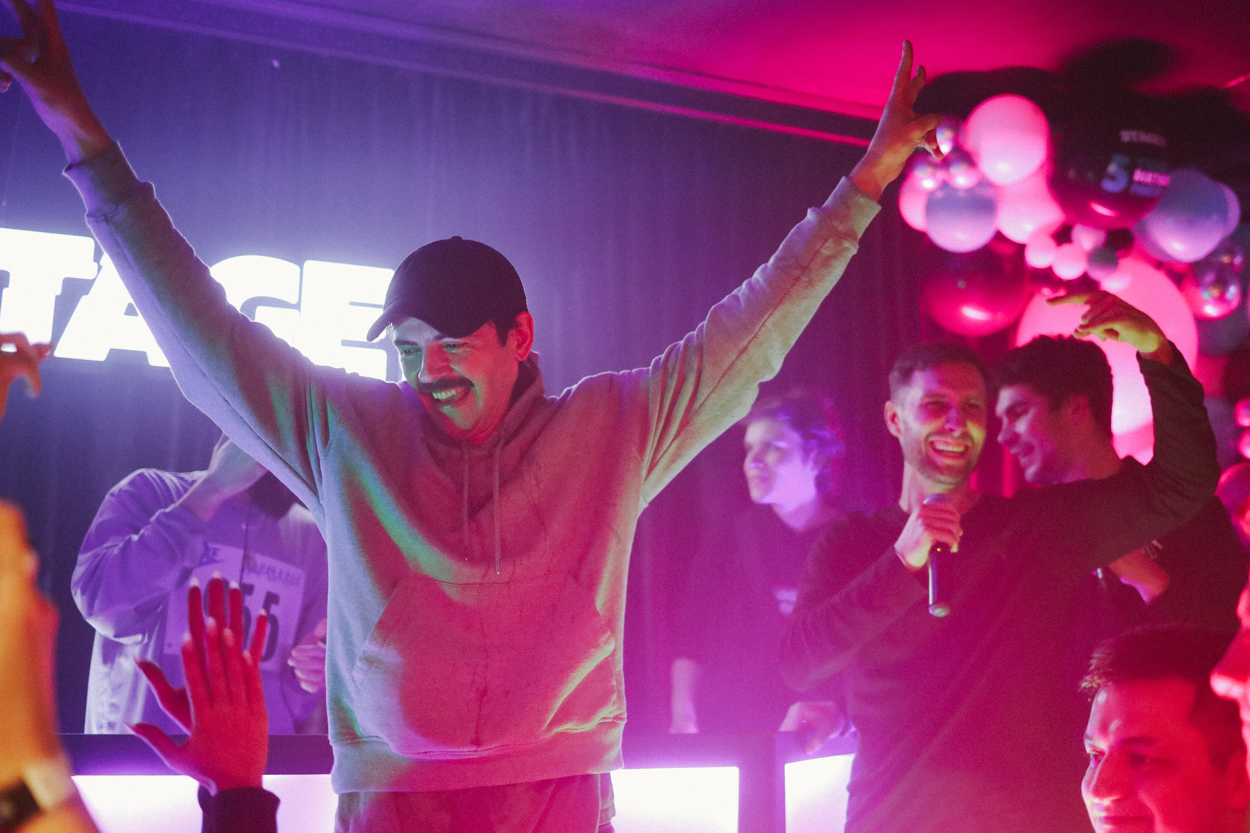 День рождения Stage