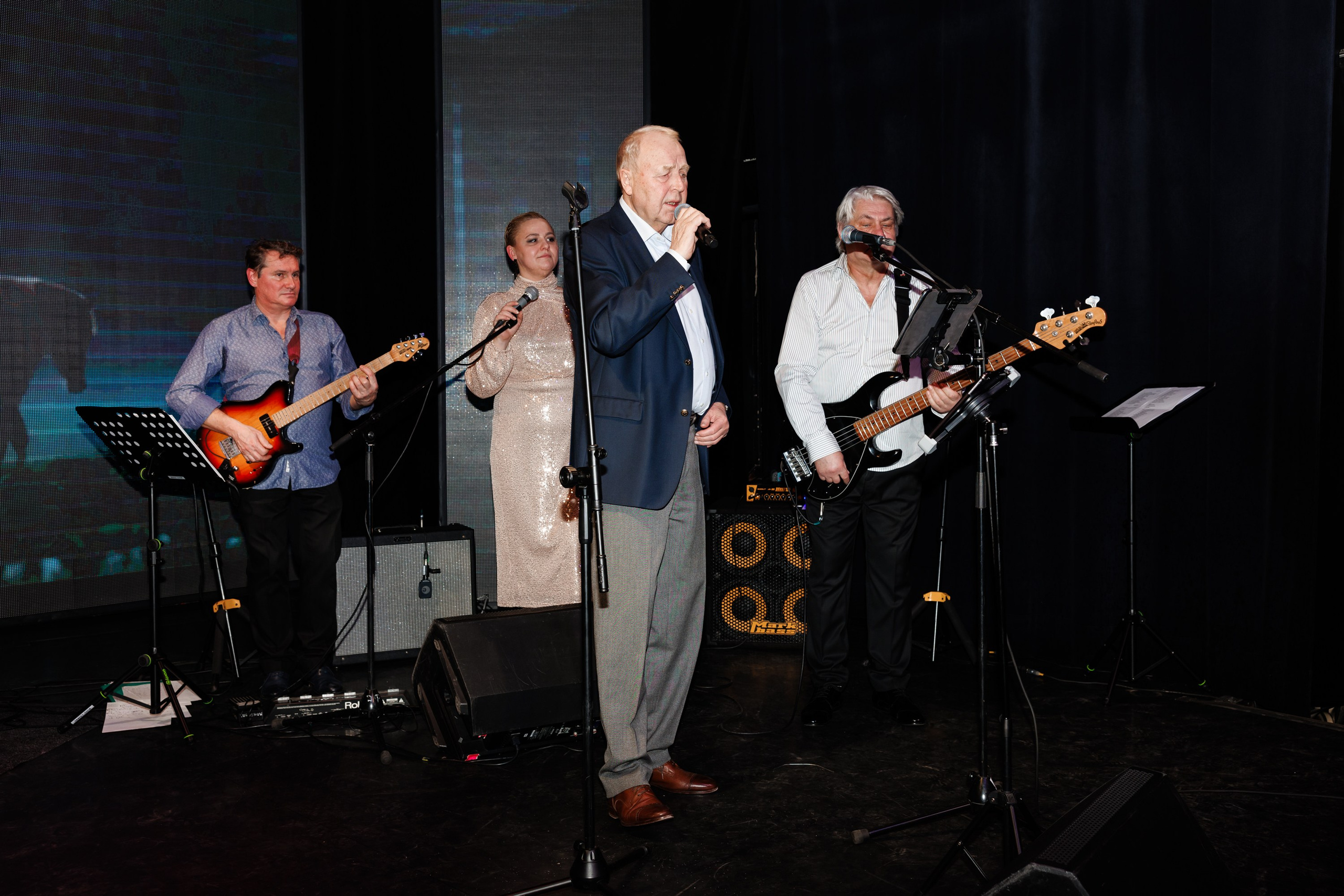 Новогодний корпоратив в ресторане Тройка. Фотограф в Санкт-Петербурге — Сергей Петров