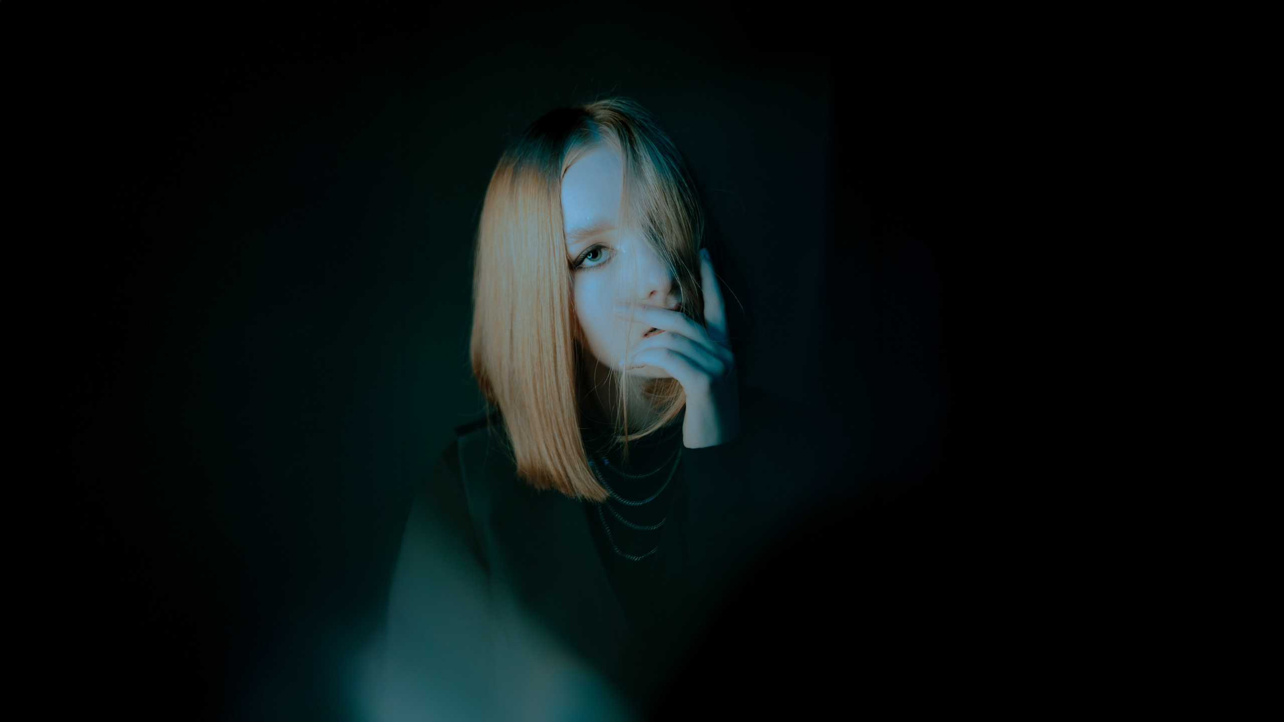 ANASTASIA RES. ALEXANDER VESELKOV — ФОТОГРАФ | NFT ARTIST | РЕЖИССЕР I VISUAL ARTIST