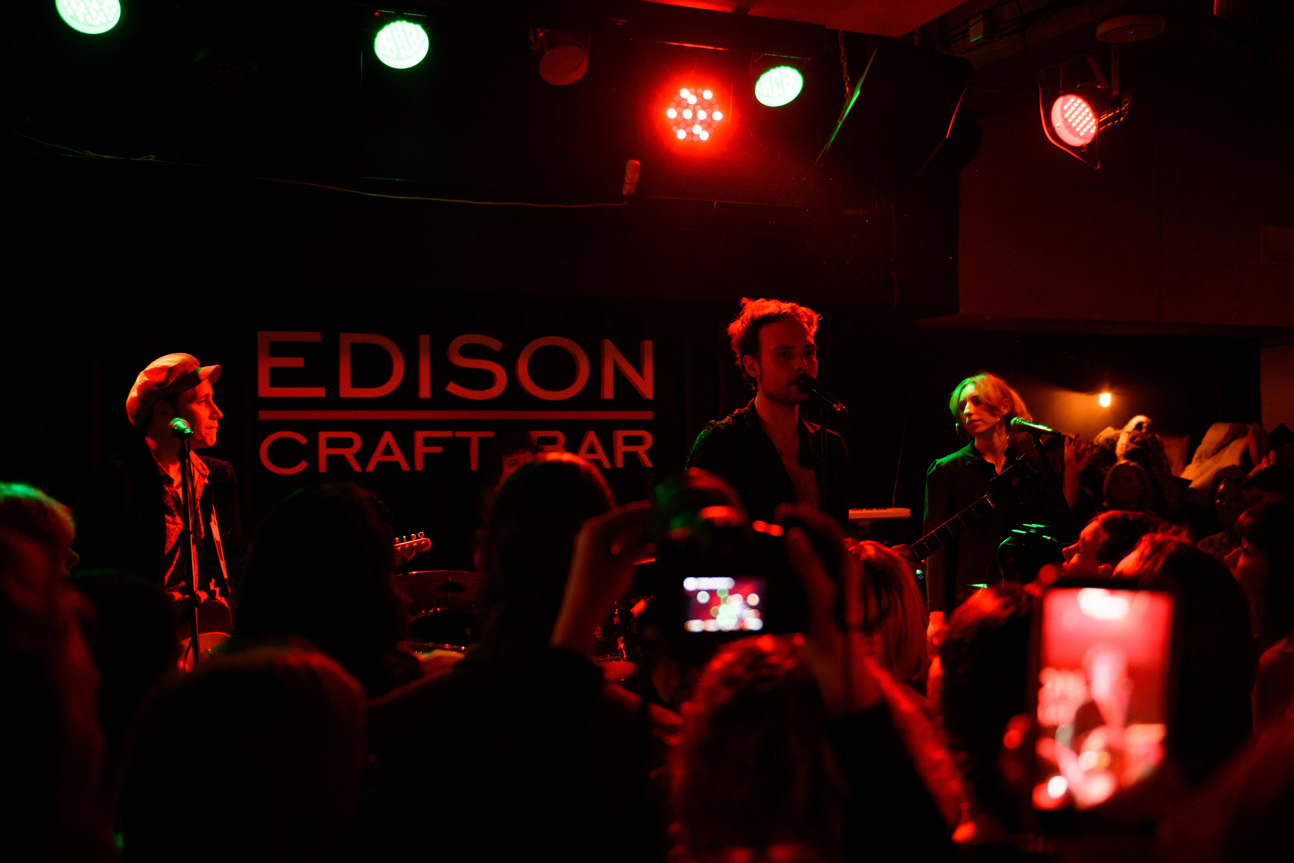 CRAFT BAR EDISON — Диктофон. Свадебный фотограф Иркутск Алексей Шульгин