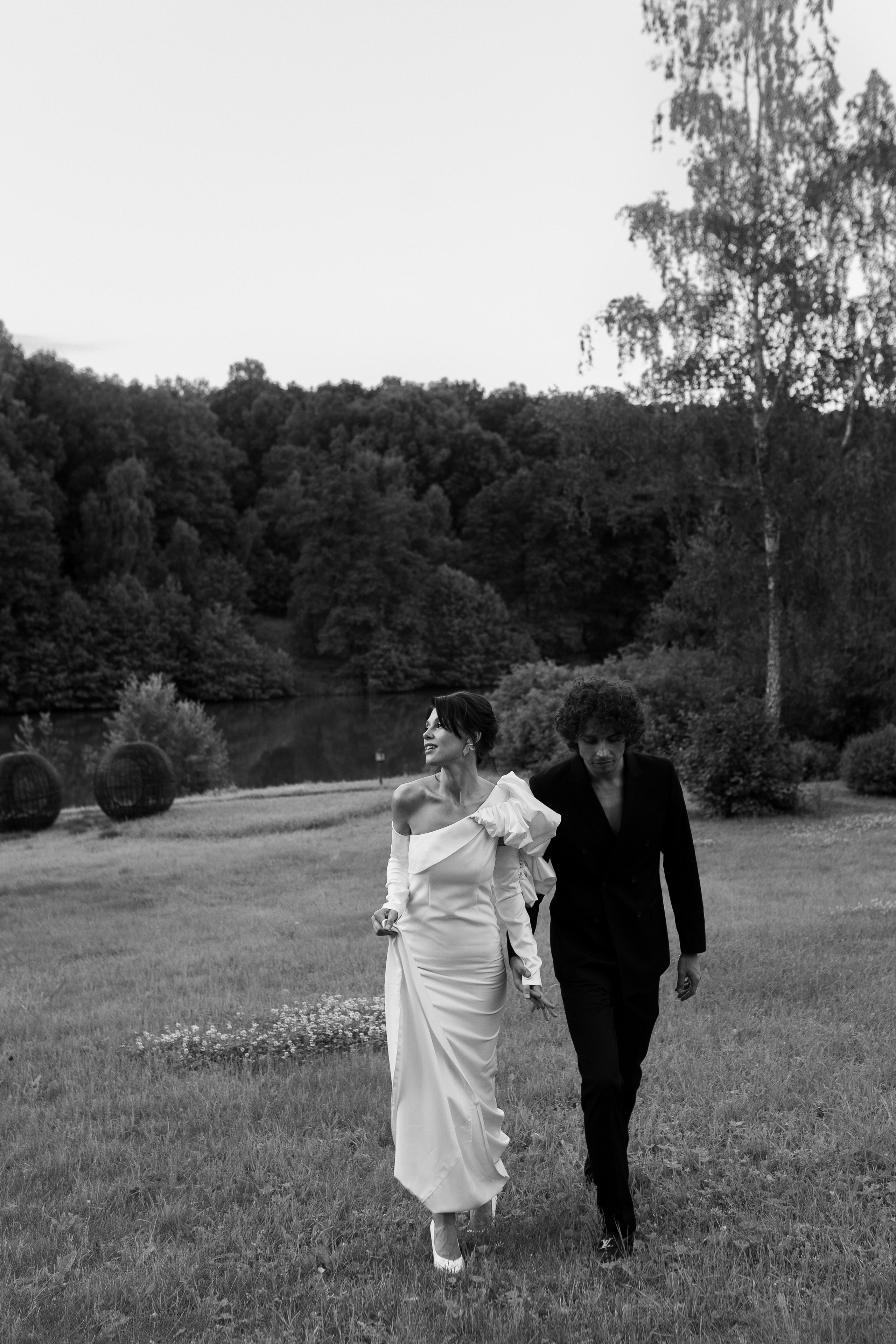 Нежная прогулка за городом. Свадебный фотограф Елена Рубцова