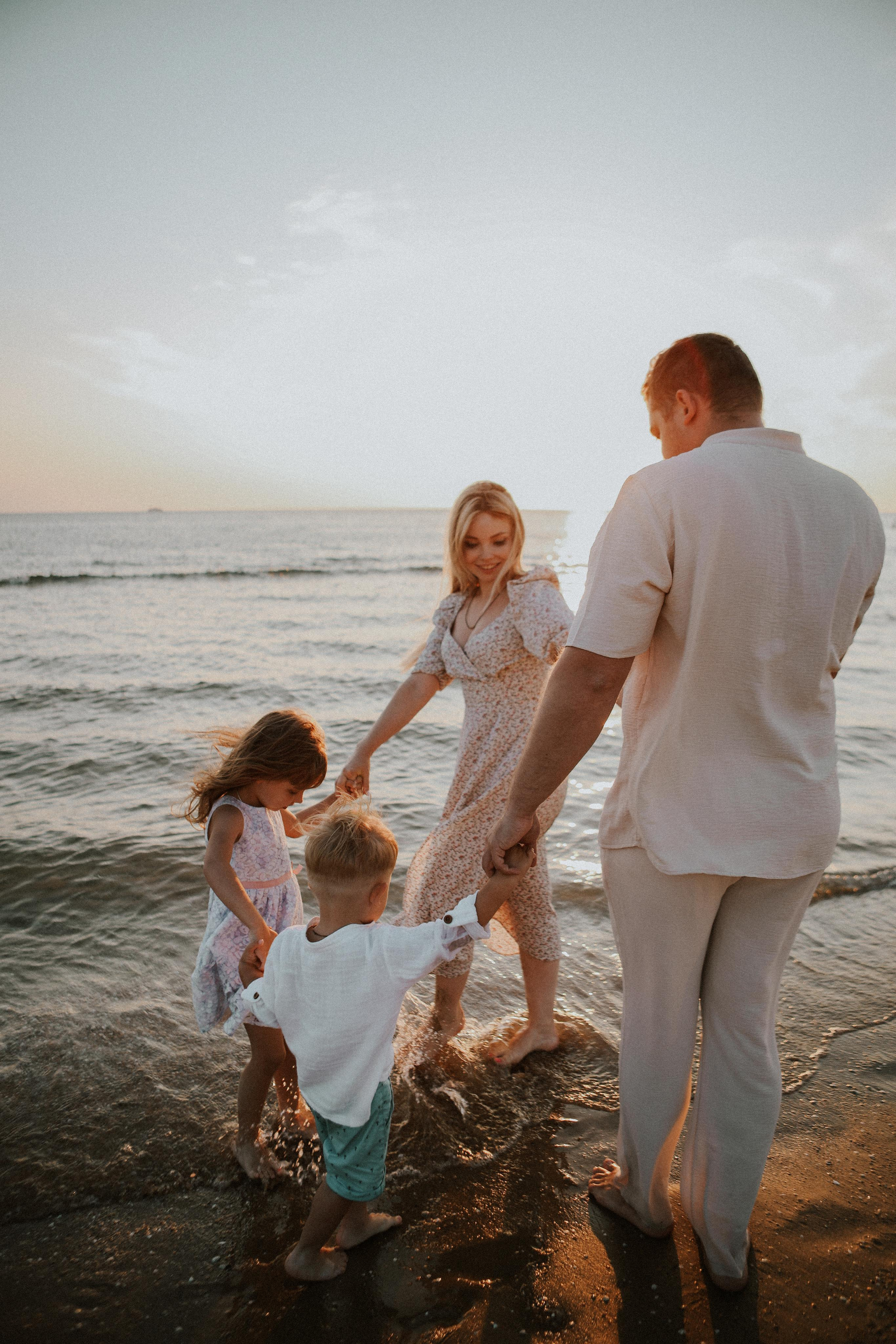 Святослав, Маша, Тая и Миша. Семейный фотограф в Новороссийске и Анапе Александра Яковлева