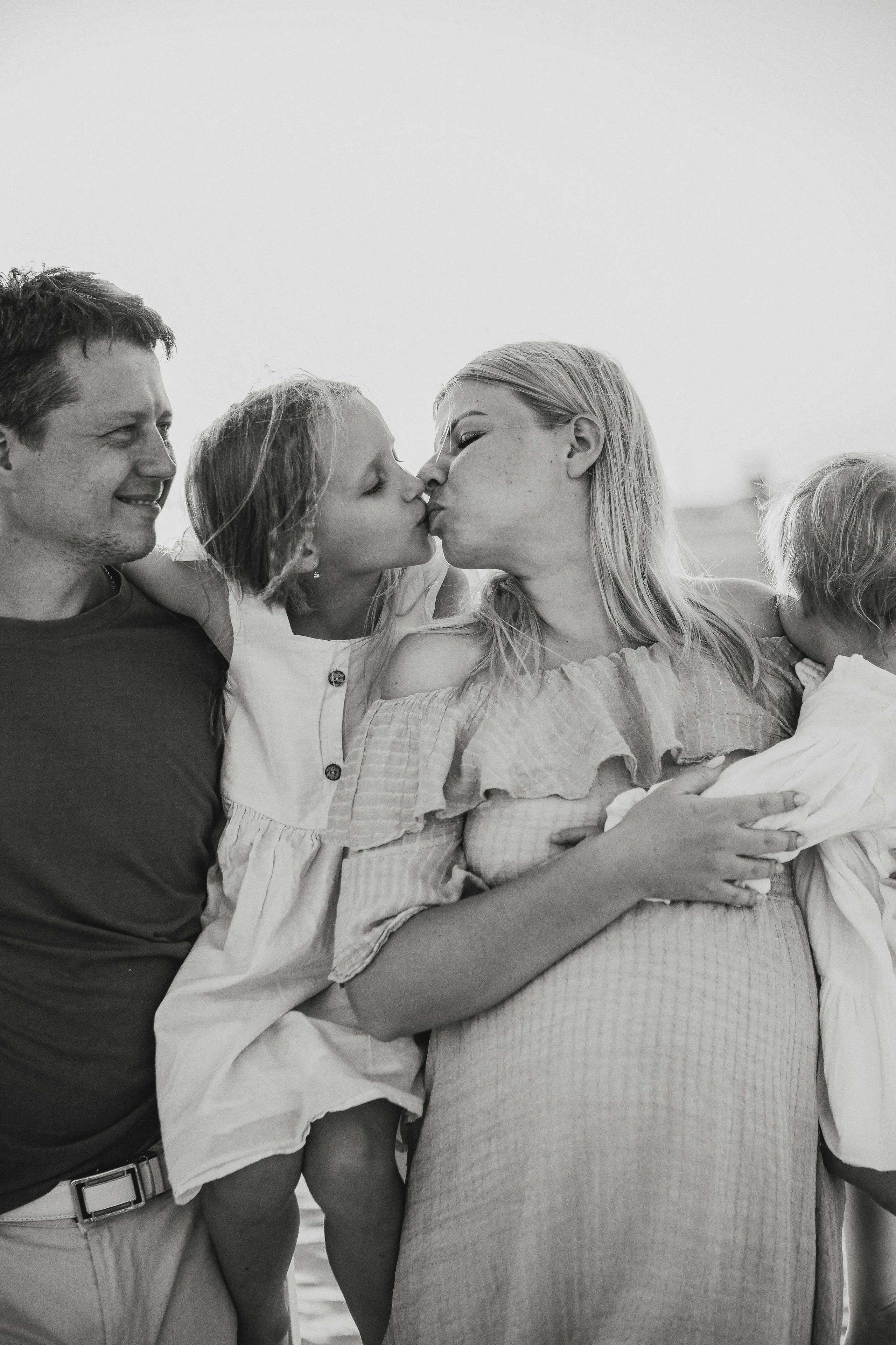 Леша, Аня, Соня, Рома и Майя. Семейный фотограф в Новороссийске и Анапе Александра Яковлева