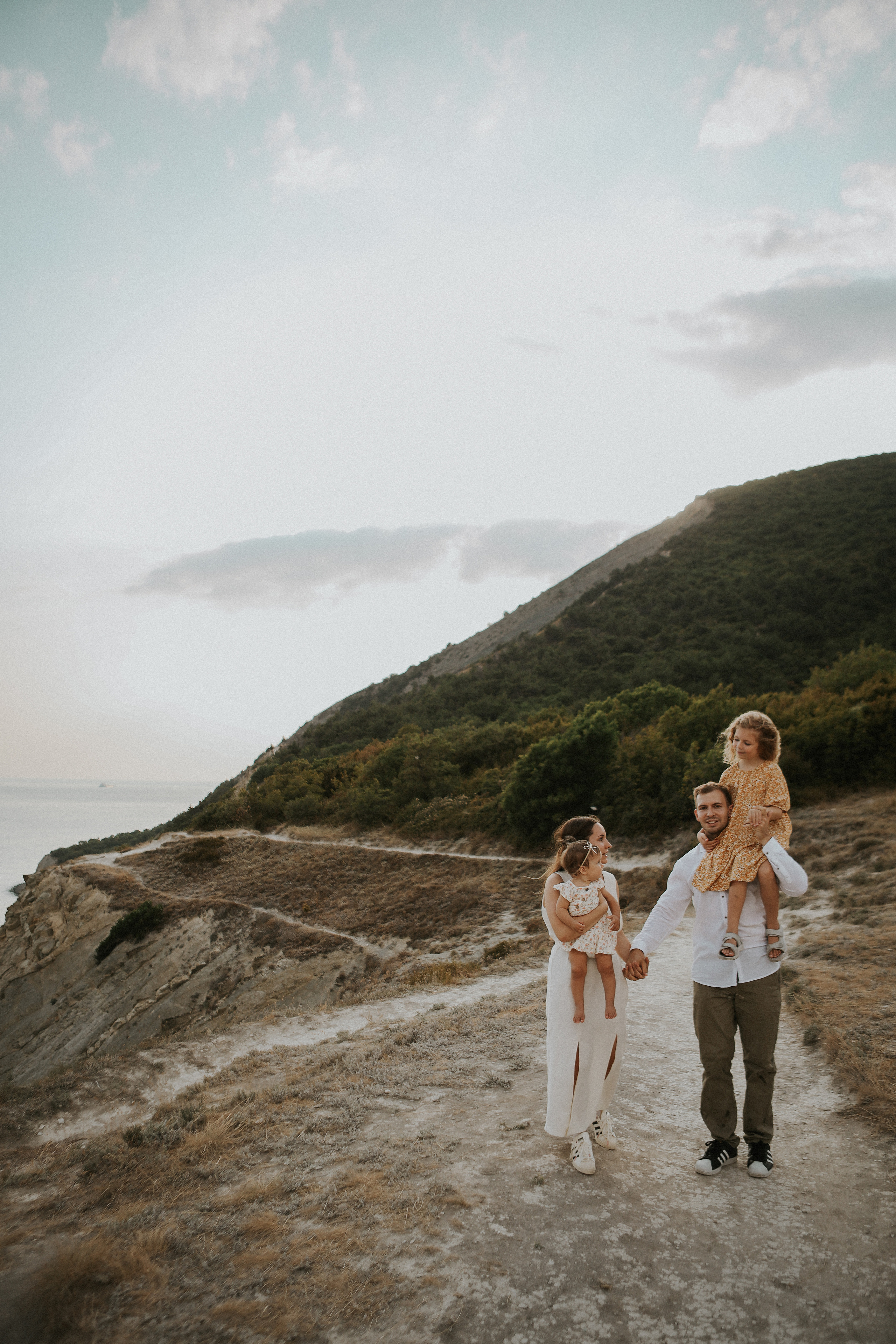 Максим, Маша, Вера и Люба. Семейный фотограф в Новороссийске и Анапе Александра Яковлева