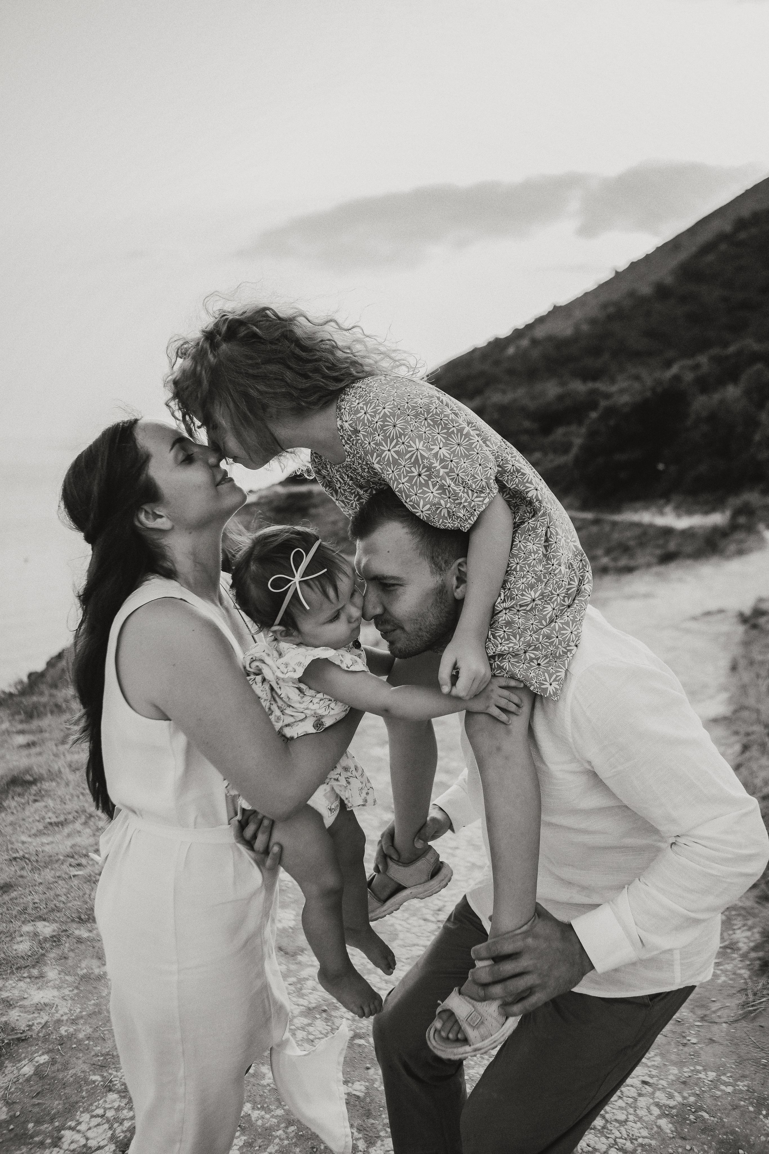 Максим, Маша, Вера и Люба. Семейный фотограф в Новороссийске и Анапе Александра Яковлева