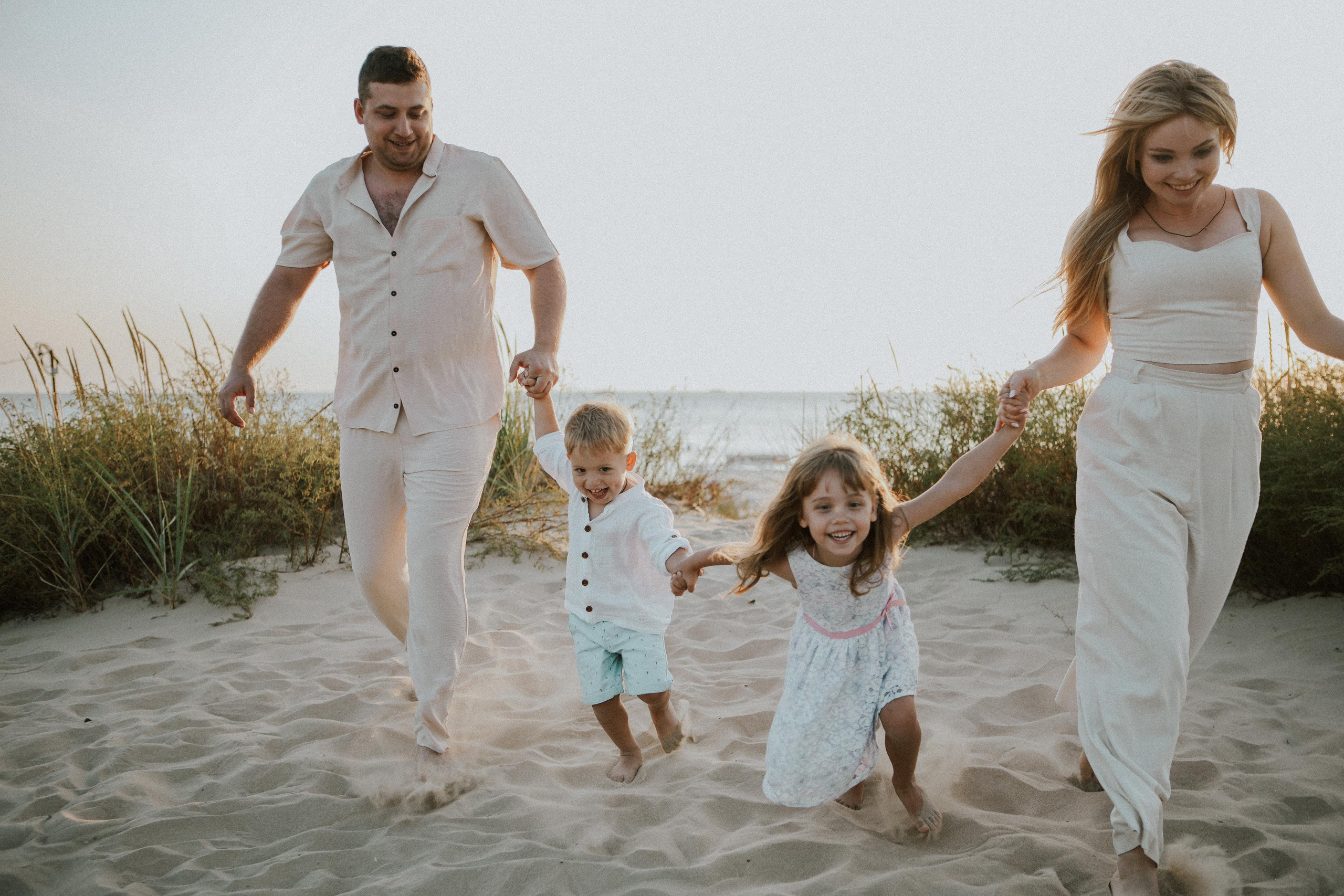 Святослав, Маша, Тая и Миша. Семейный фотограф в Новороссийске и Анапе Александра Яковлева