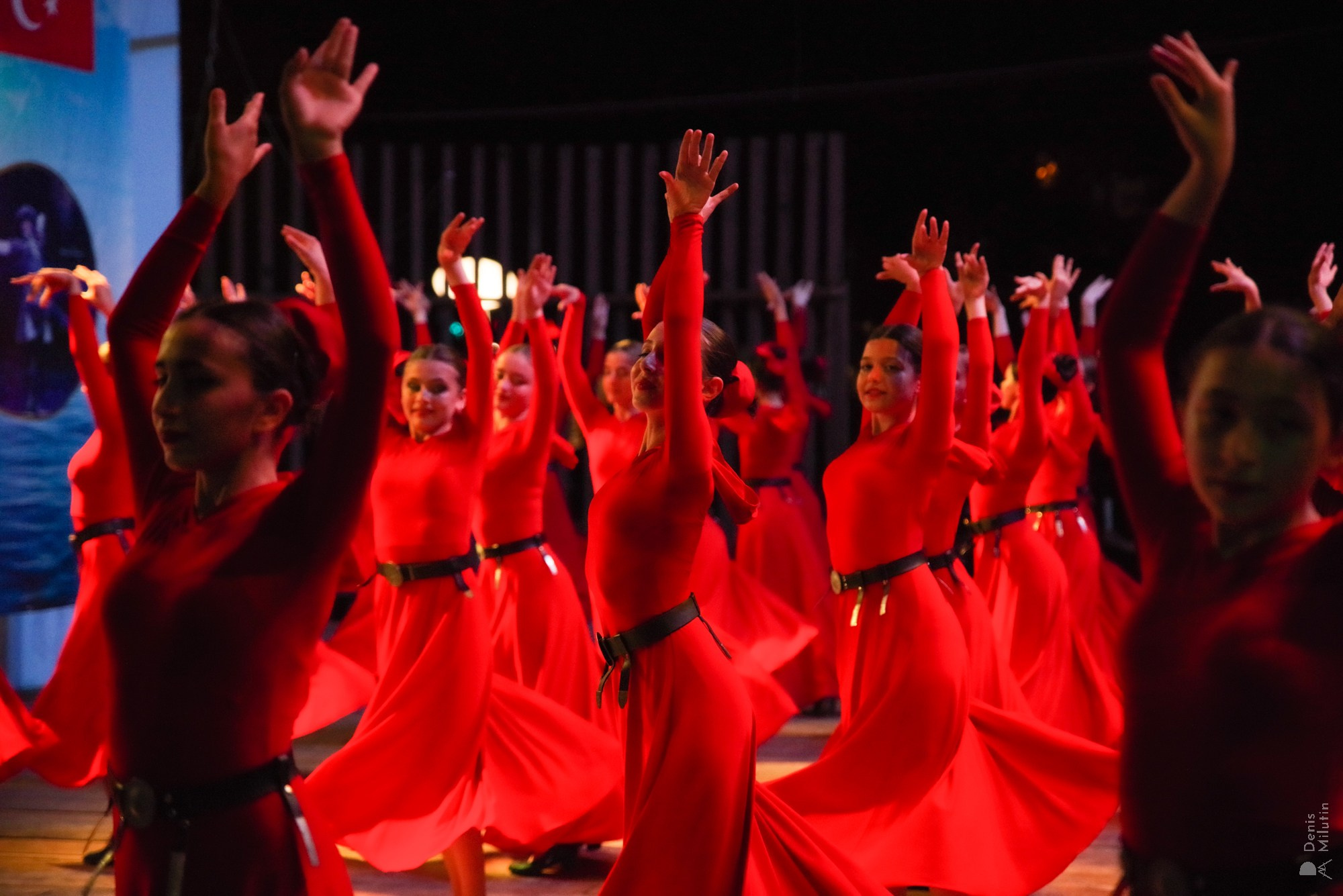 Грузинский танец. Портретный фотограф Денис Милютин