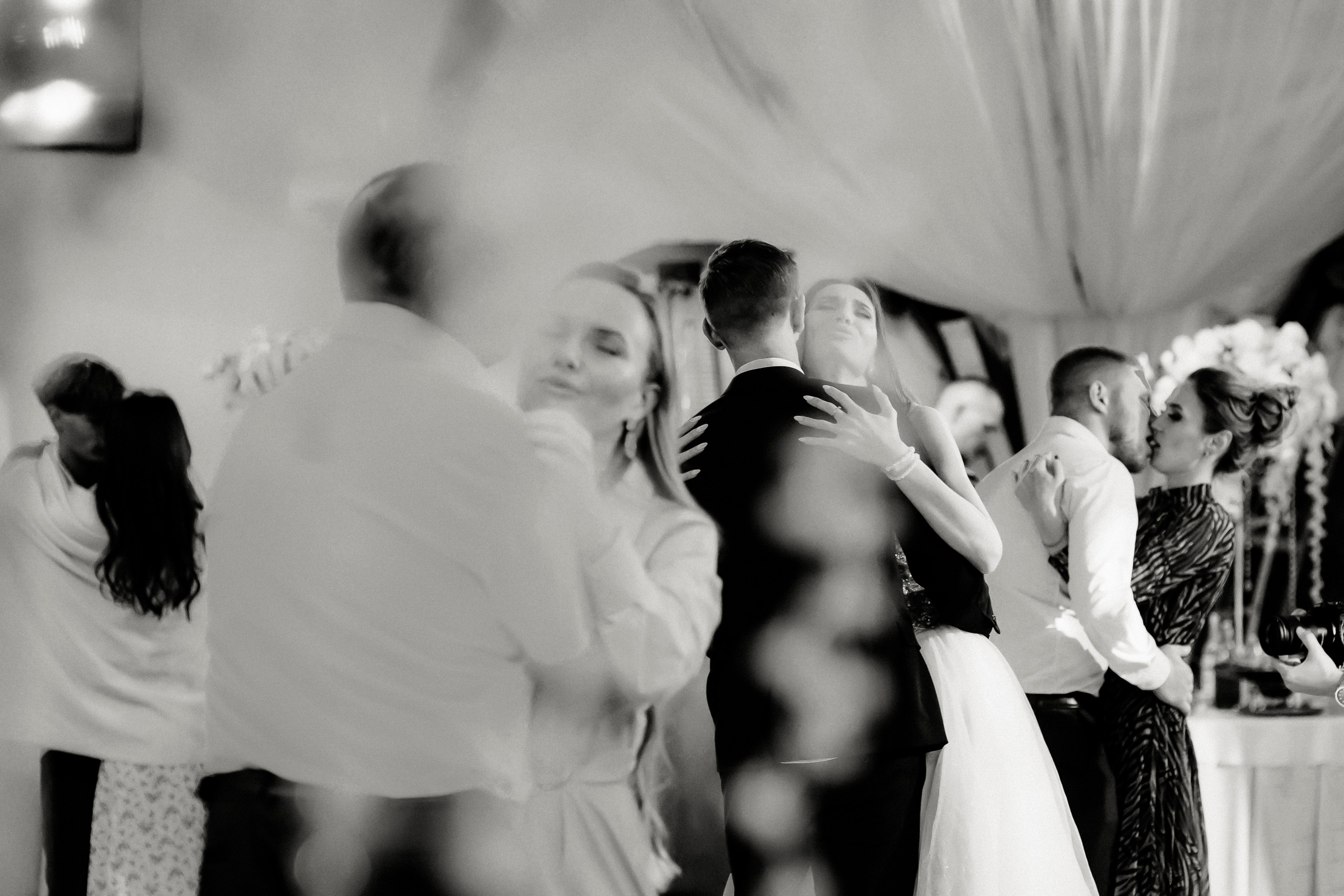 Фотосъемка полного свадебного дня с выездной регистрацией в Ижевске. Свадебный и портретный фотограф в Ижевске и Санкт-Петербурге Саша Брокколи