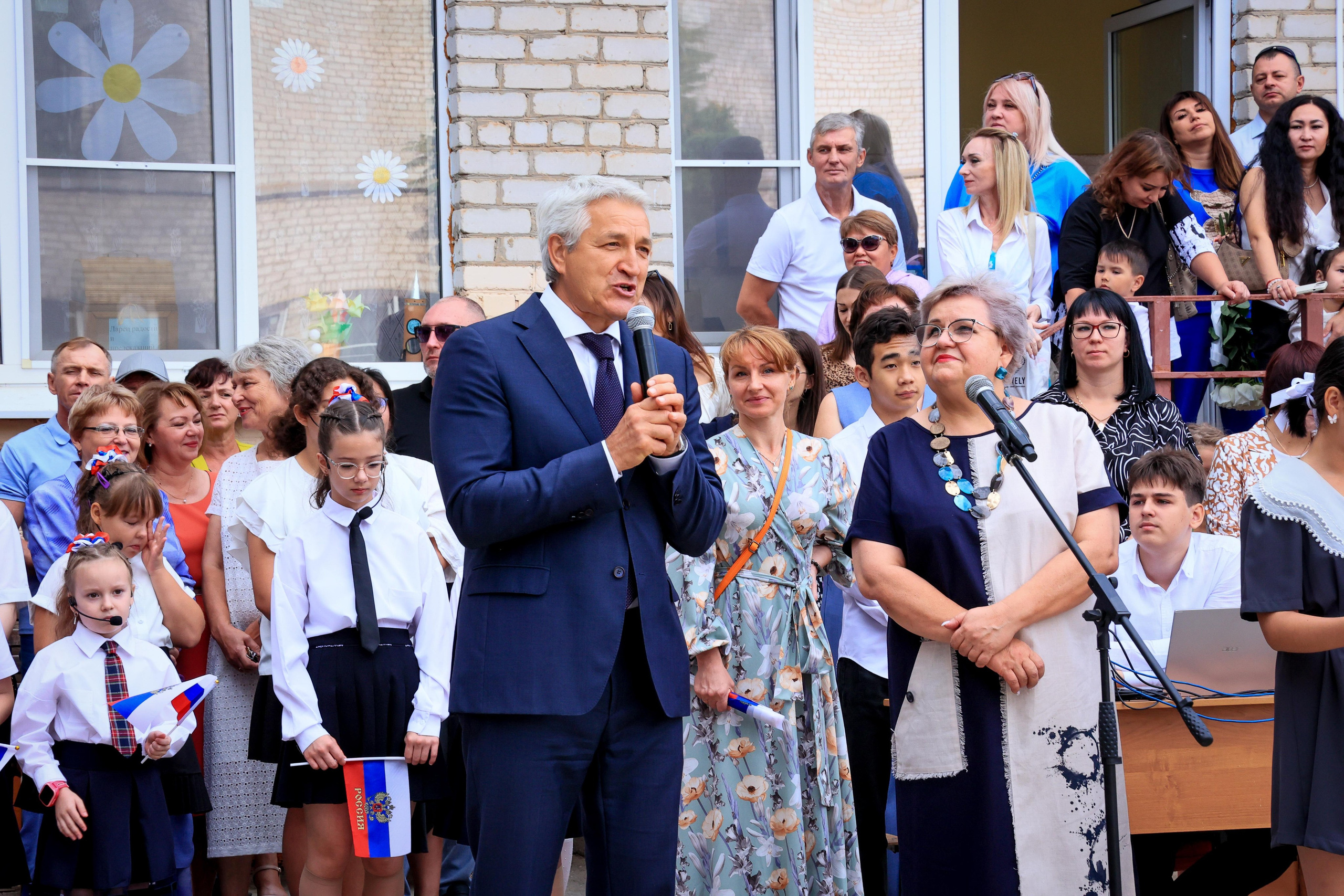 ШКОЛА 1 СЕНТЯБРЯ. Свадебный фотограф — видеограф в г. Астрахань Екатерина Юмашева